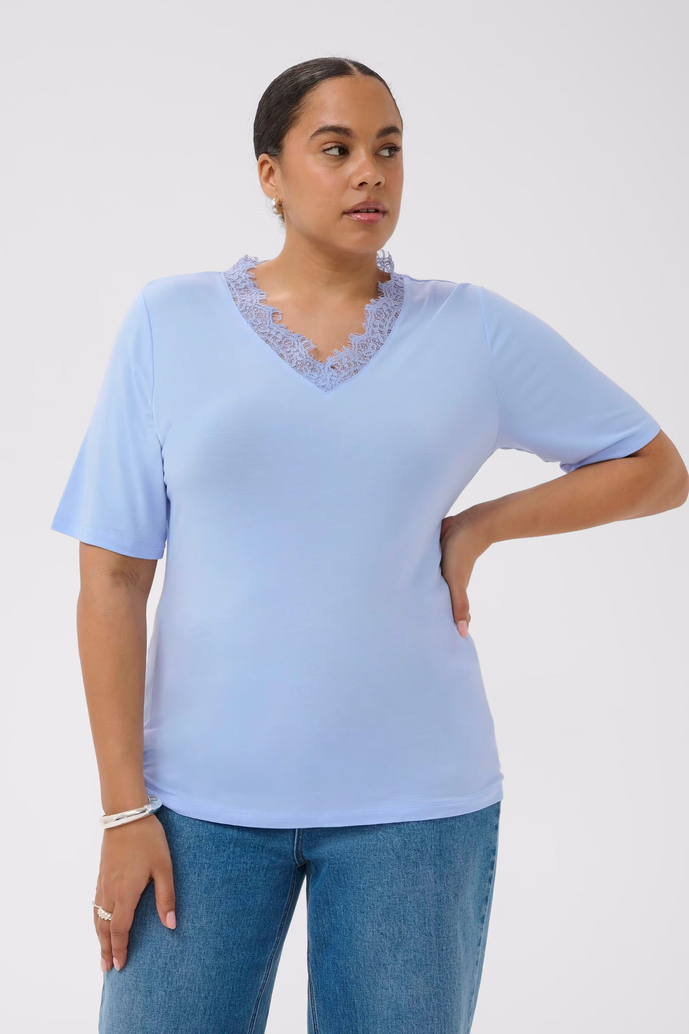 KCcarli T-shirt LOOKBOOK FRONT 10584485-154031