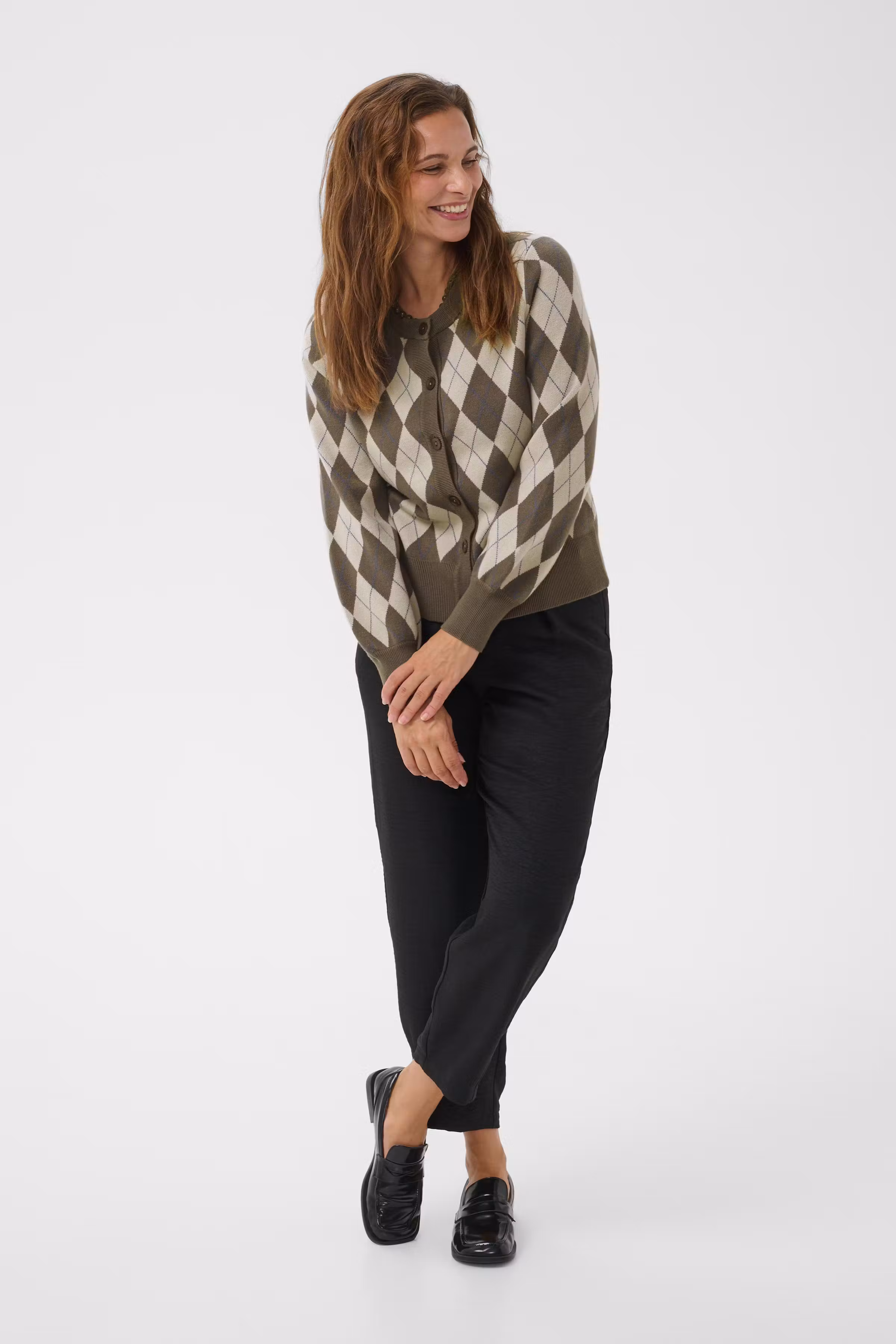 BPalice Cardigan LOOKBOOK FRONT 40200248-1000339