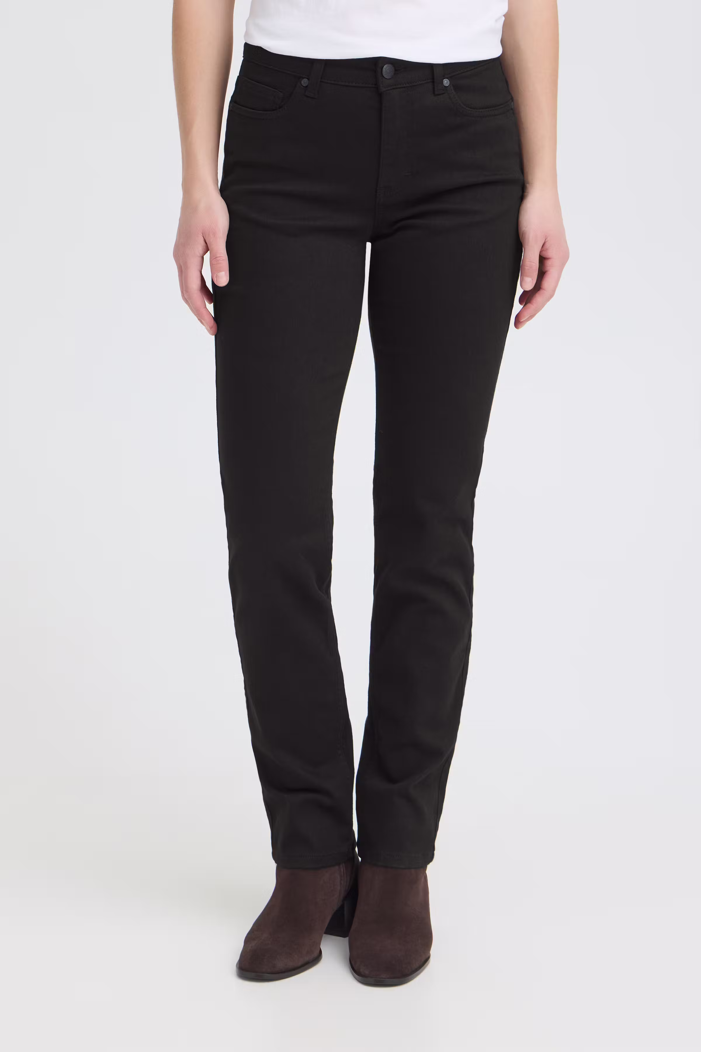 PZEMMA Jeans LOOKBOOK FRONT 50210777-200004