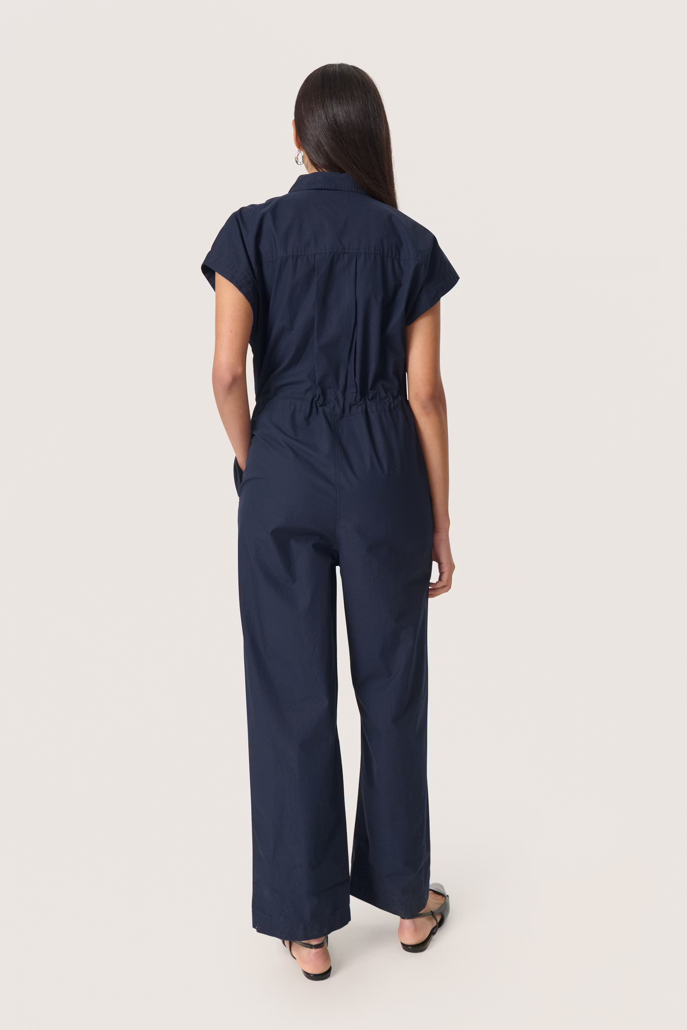 SLOleane Jumpsuit LOOKBOOK BACK 30408276-193924