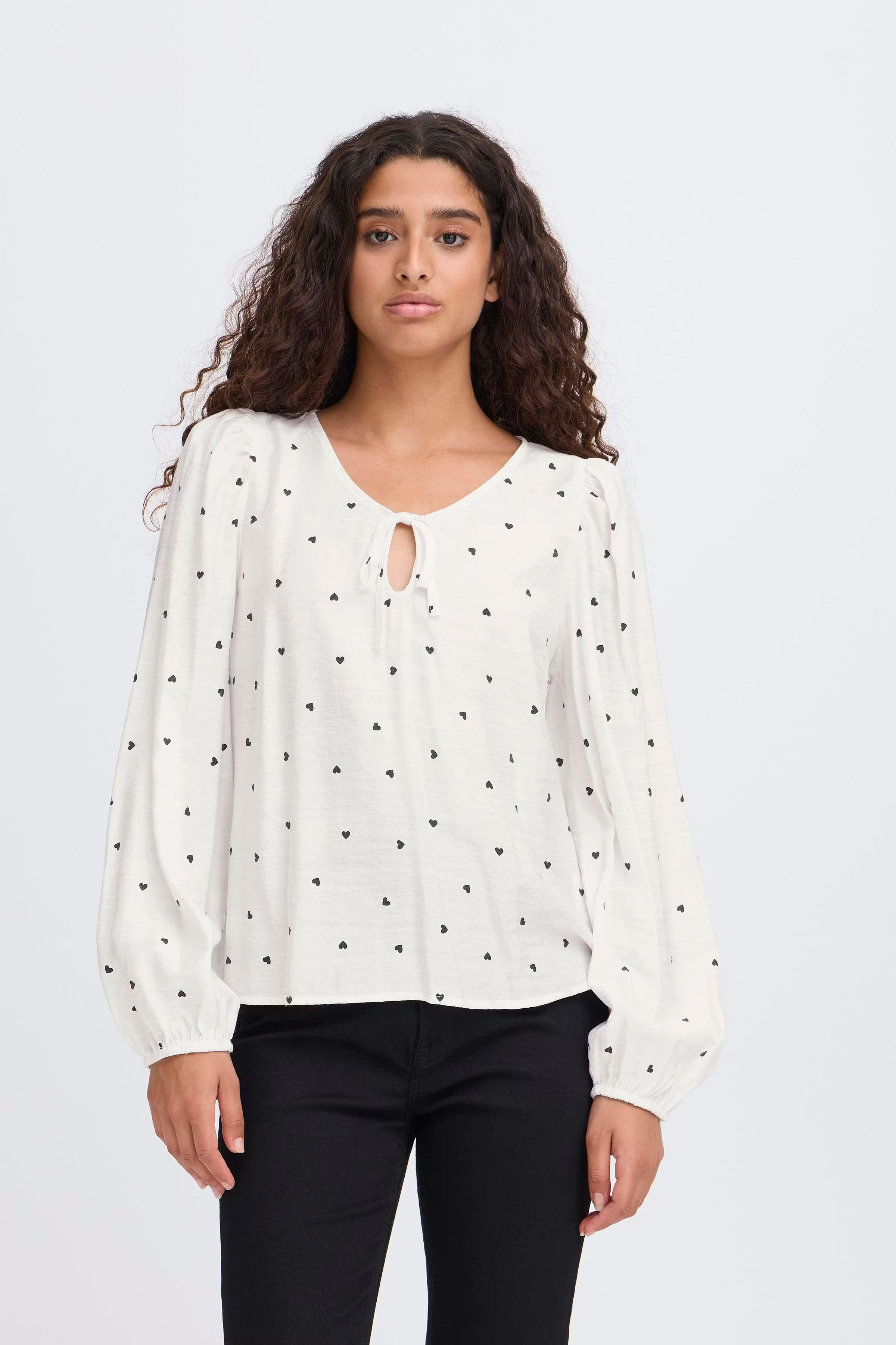 IHELVA Bluse LOOKBOOK FRONT 20124618-900001577