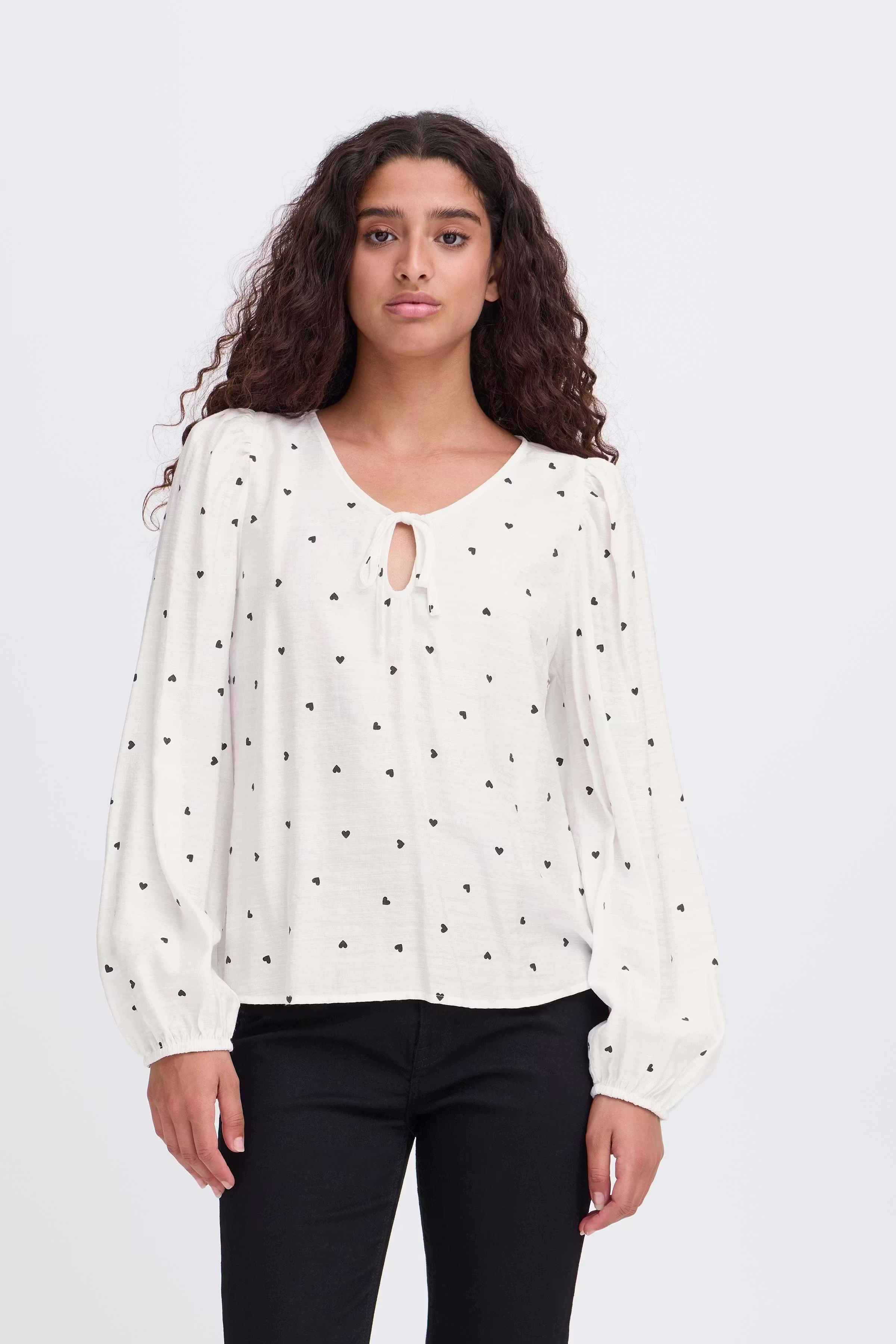 IHELVA Bluse LOOKBOOK FRONT 20124618-900001577