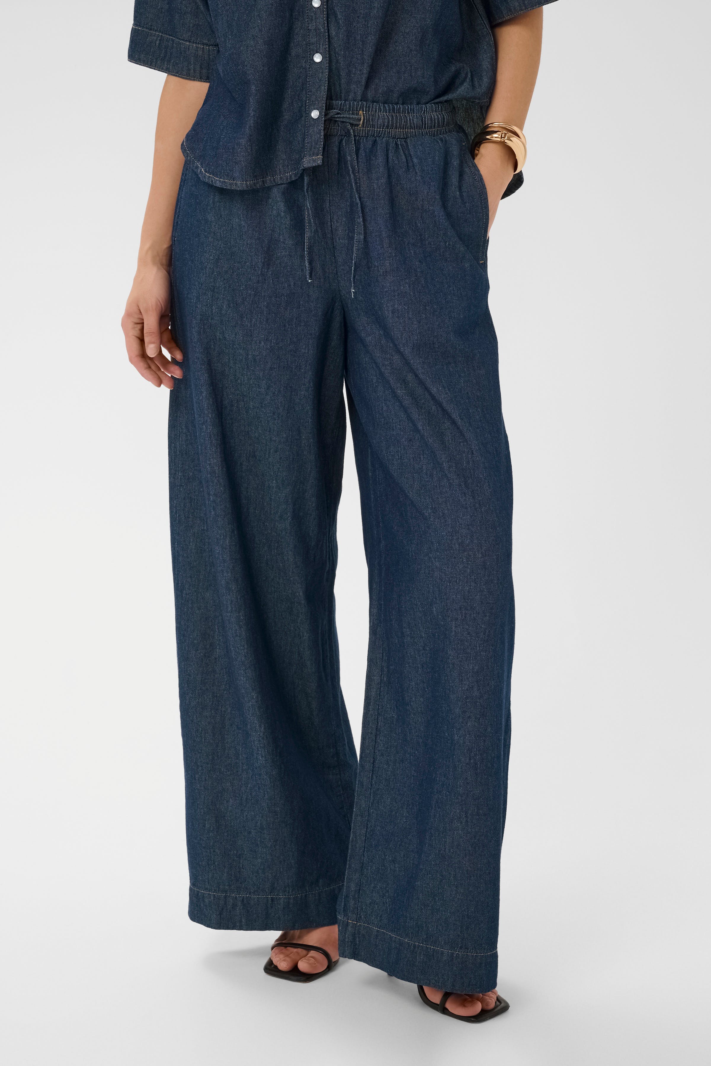 KAjade Bukser LOOKBOOK FRONT 10511715-107709