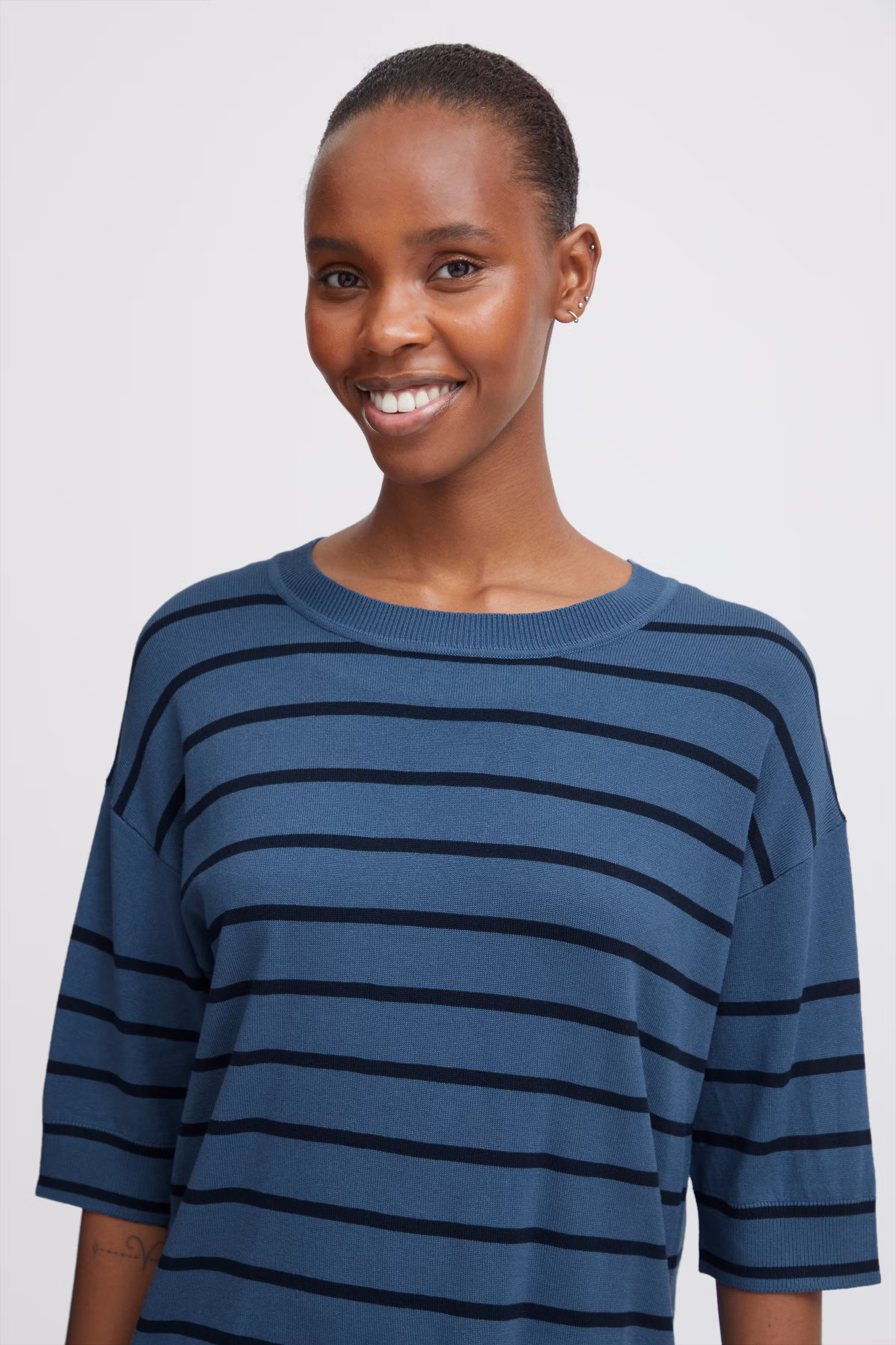 BYMMORLA Pullover LOOKBOOK DETAIL 20814397-203287