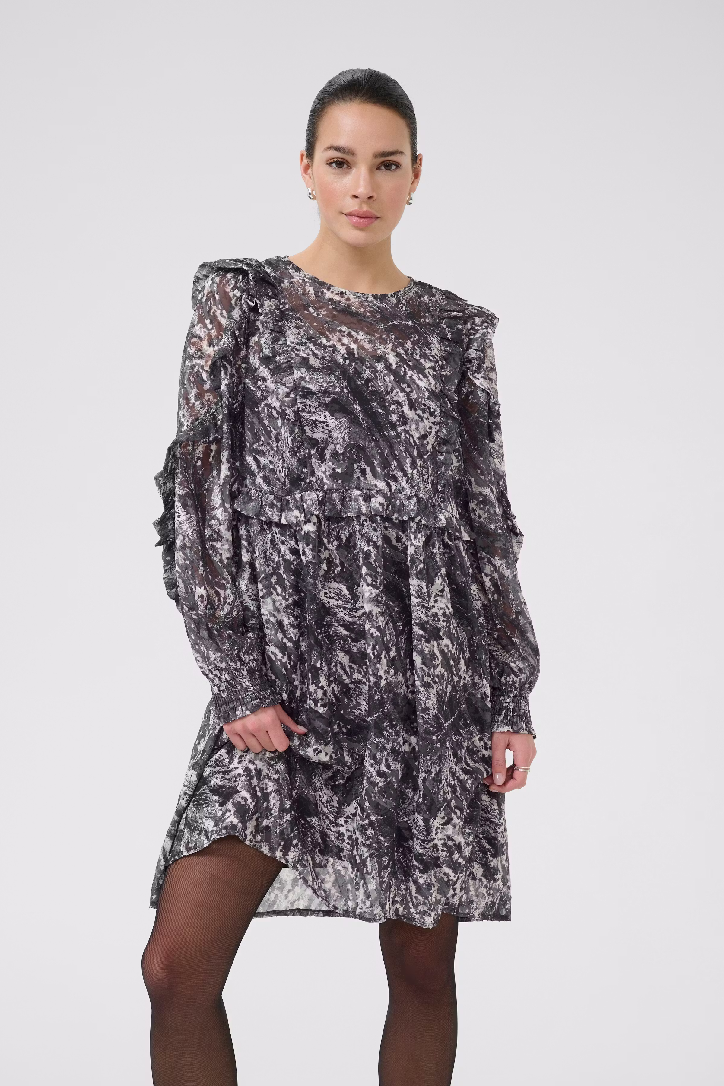 KAalica Kjole LOOKBOOK FRONT 10510529-108203