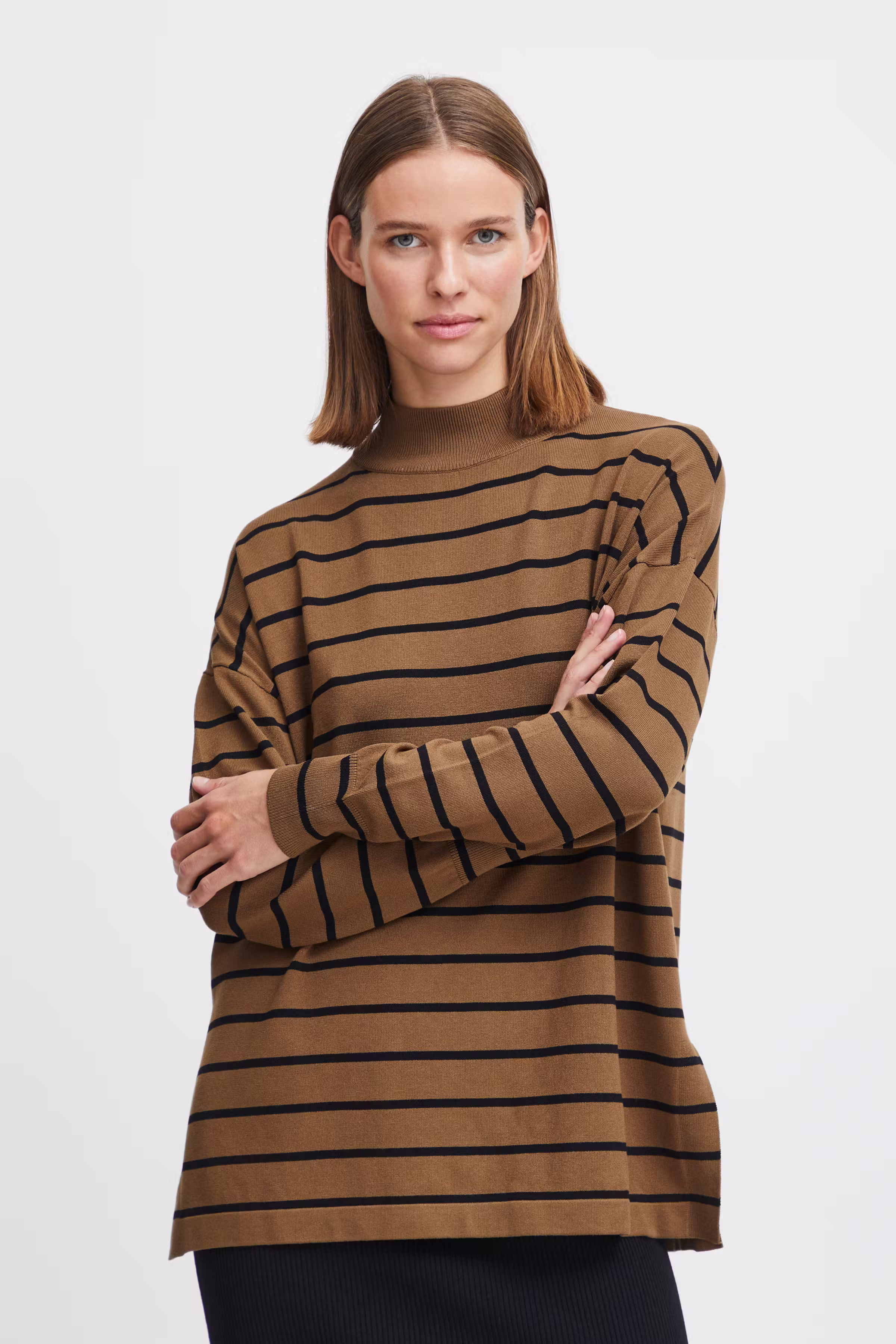 BYMMORLA Pullover LOOKBOOK FRONT 20815304-201046