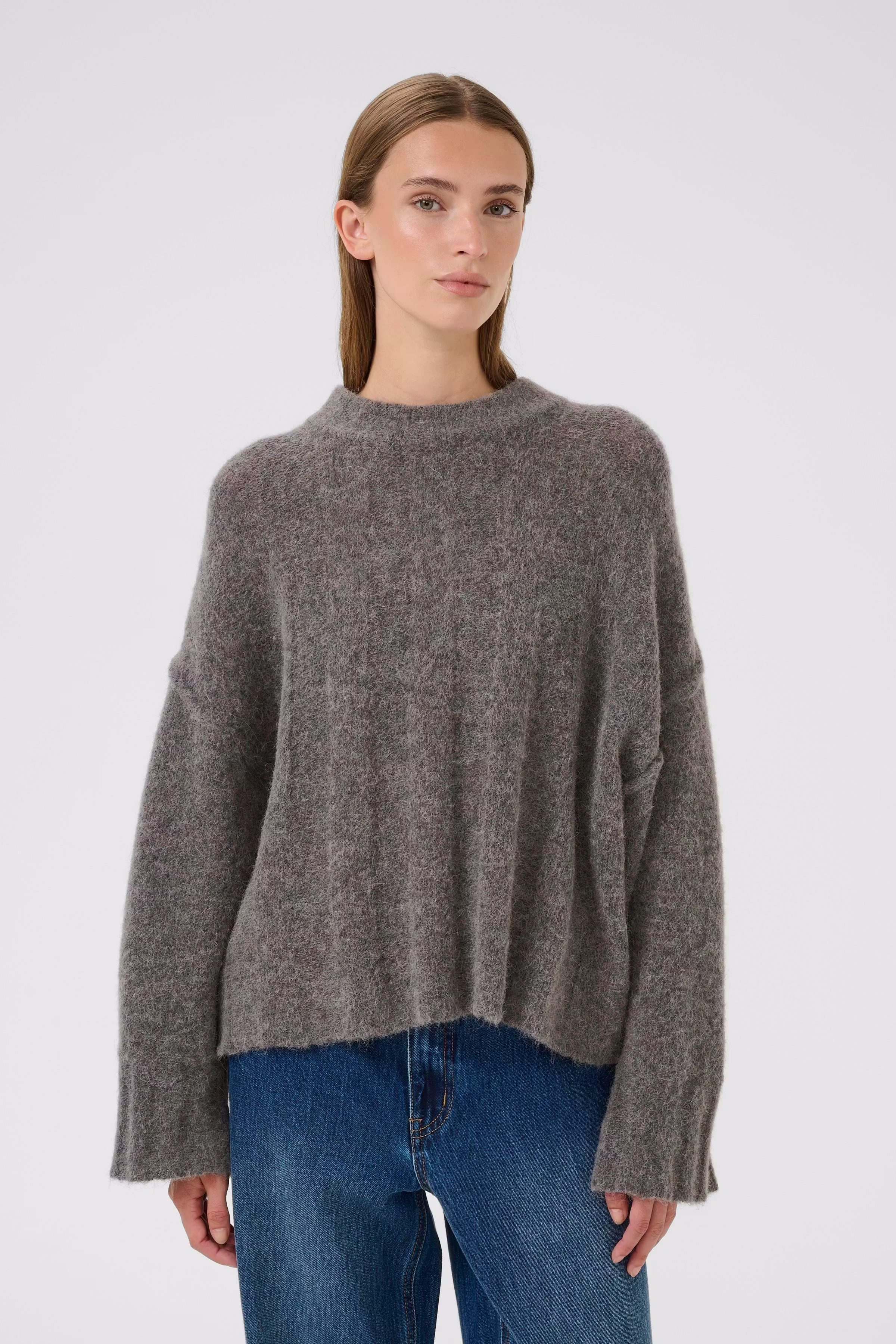 KBBlake Pullover LOOKBOOK FRONT 10105592-103422