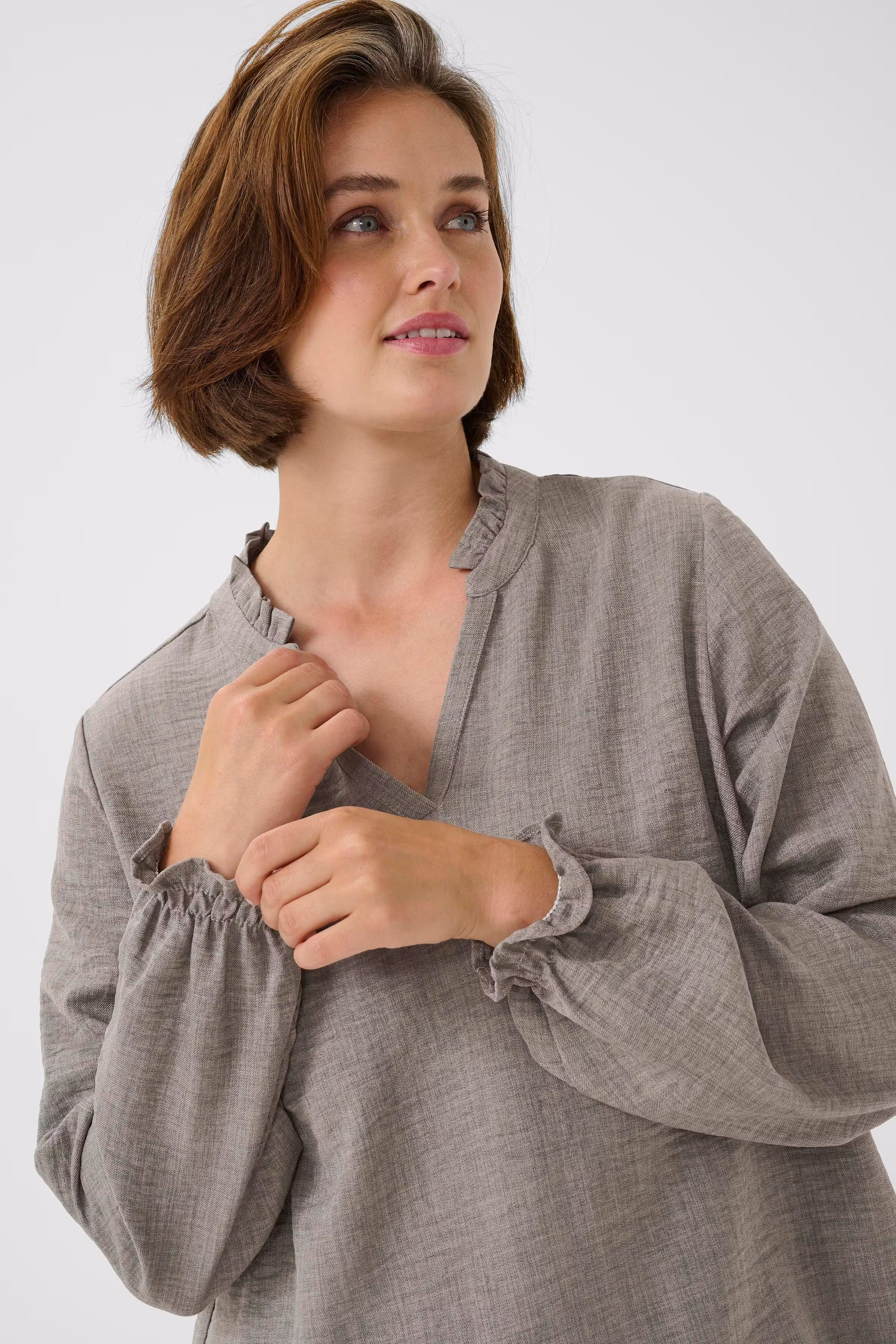 BPoda Blouse LOOKBOOK DETAIL 40200075-1813041