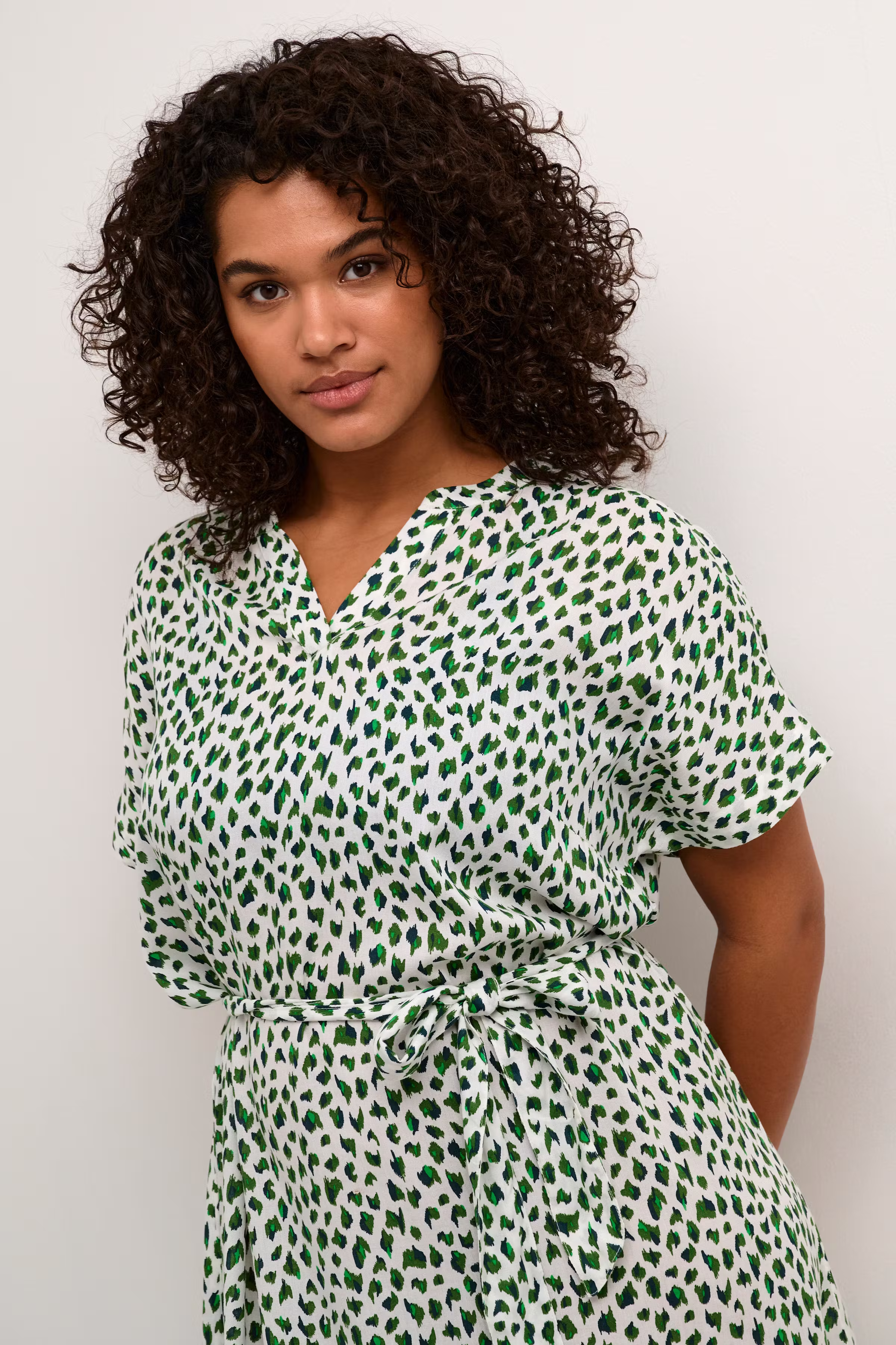 KCane Kleid LOOKBOOK DETAIL 10582629-106487