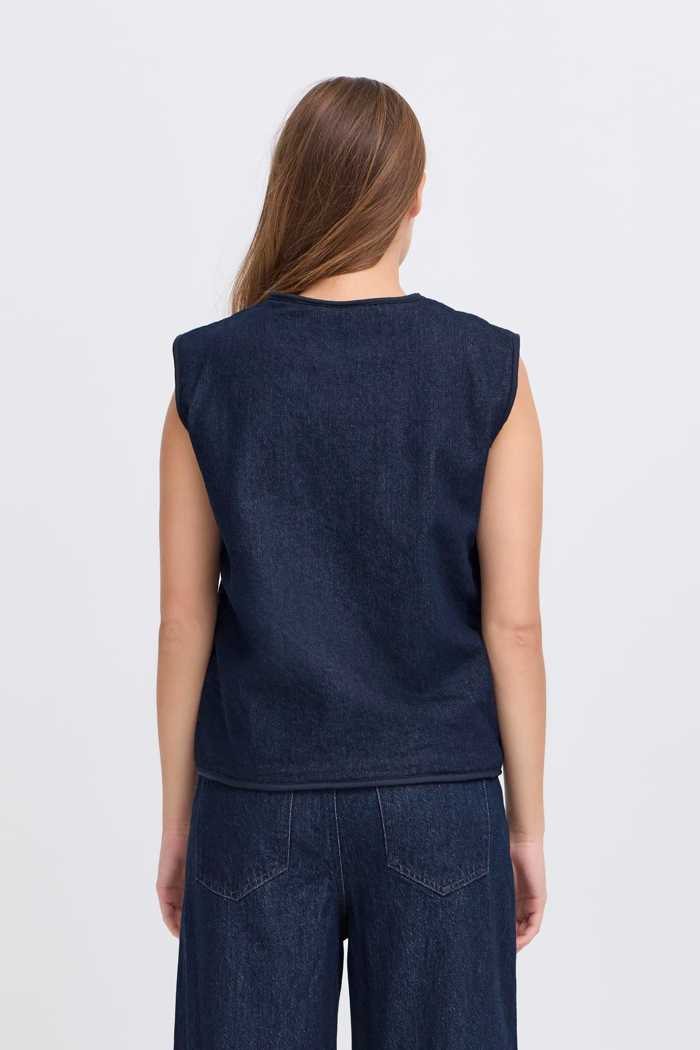 IHHIRAMO Vest LOOKBOOK BACK 20124340-900000209