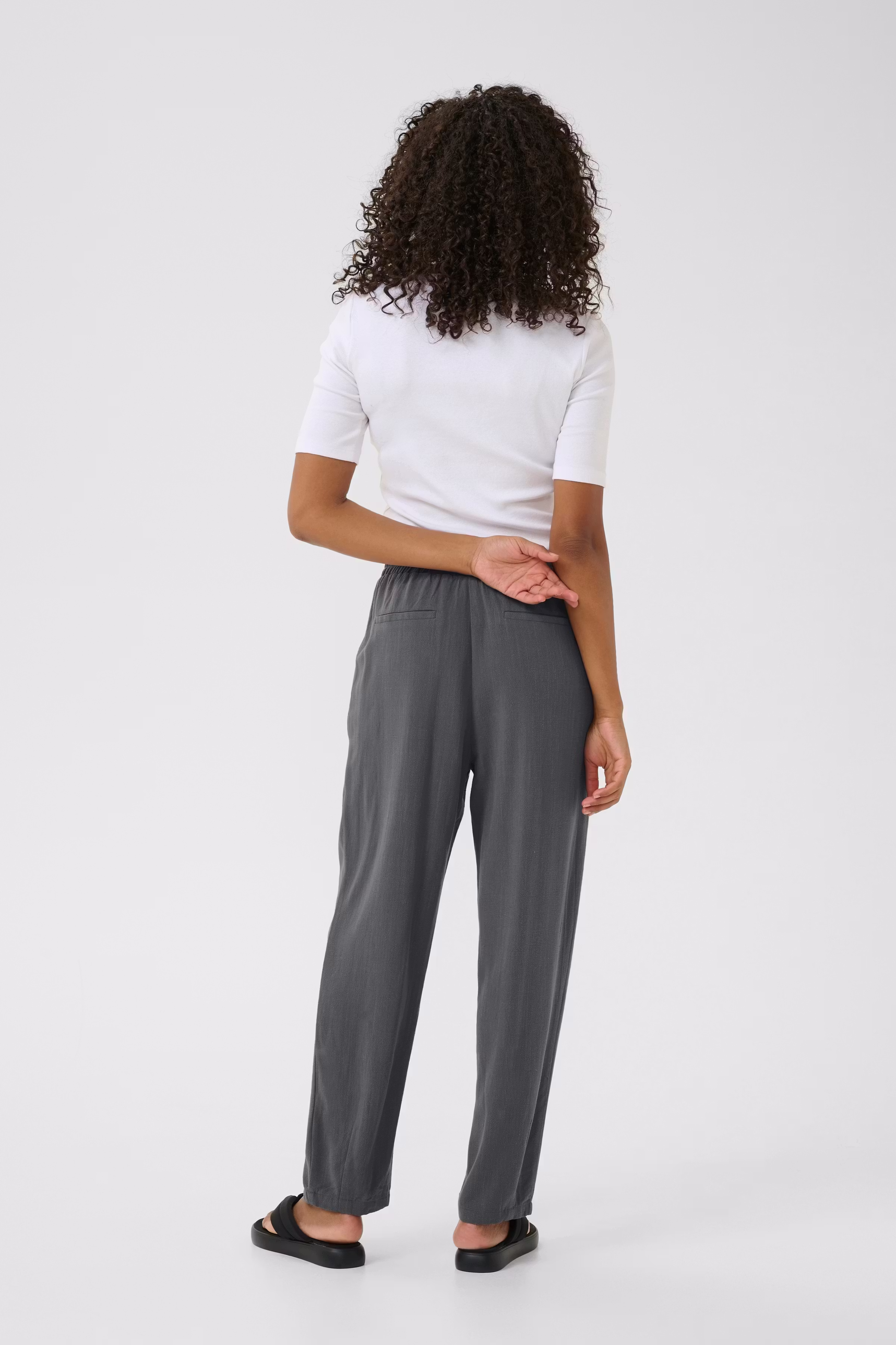 KAliny Linen Trousers LOOKBOOK BACK 10510076-108640