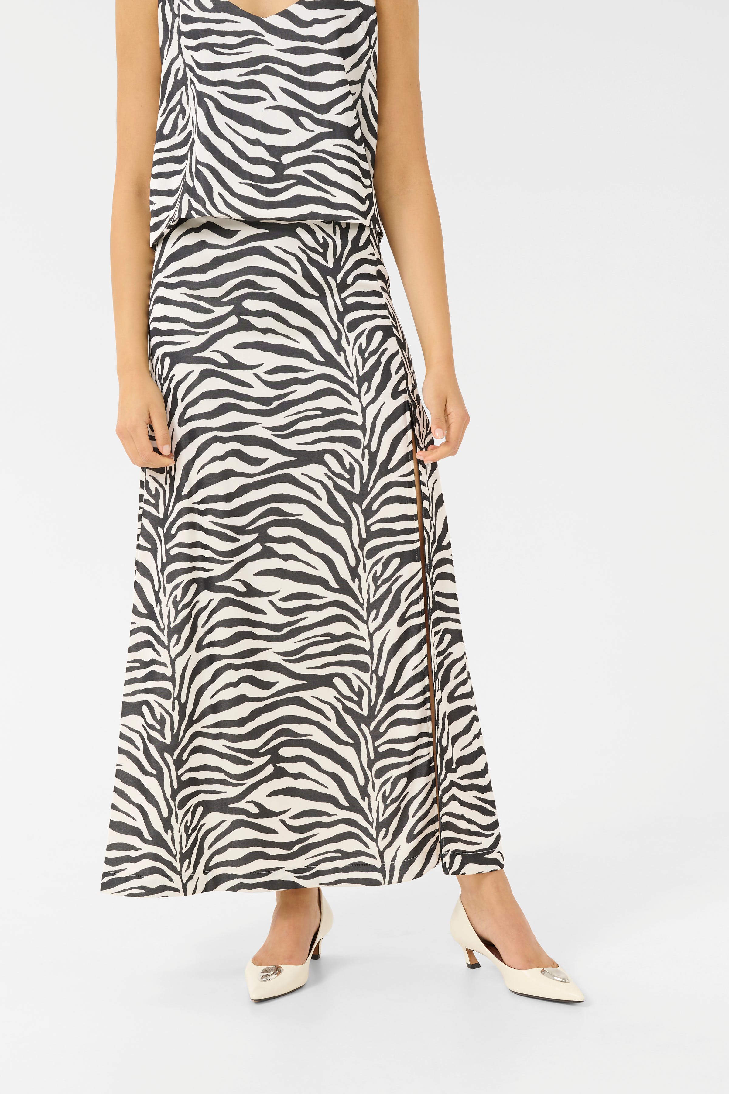 GZzeva Rock LOOKBOOK FRONT 10910420-107873