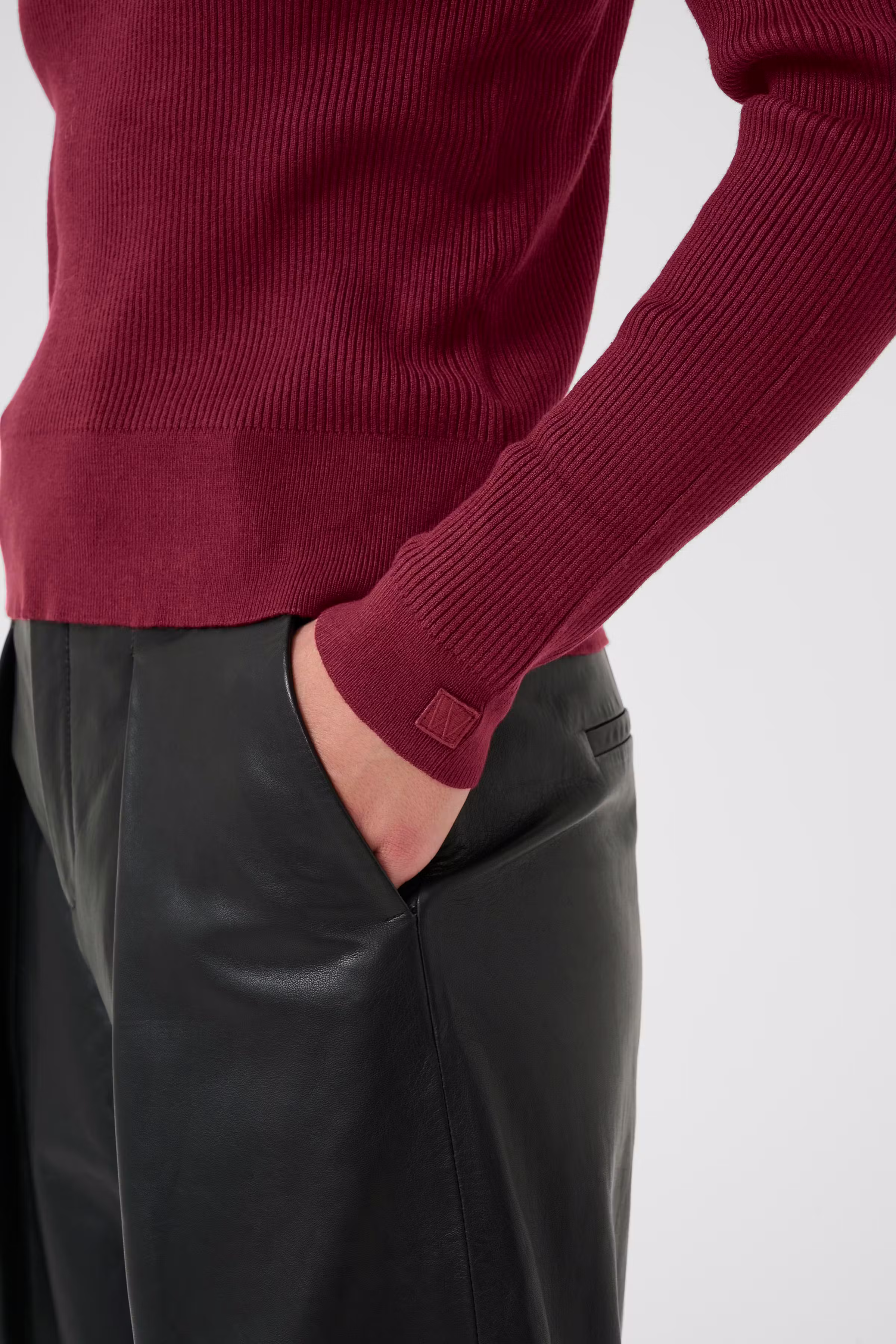 LeenahIW Pullover LOOKBOOK DETAIL 30110803-191724