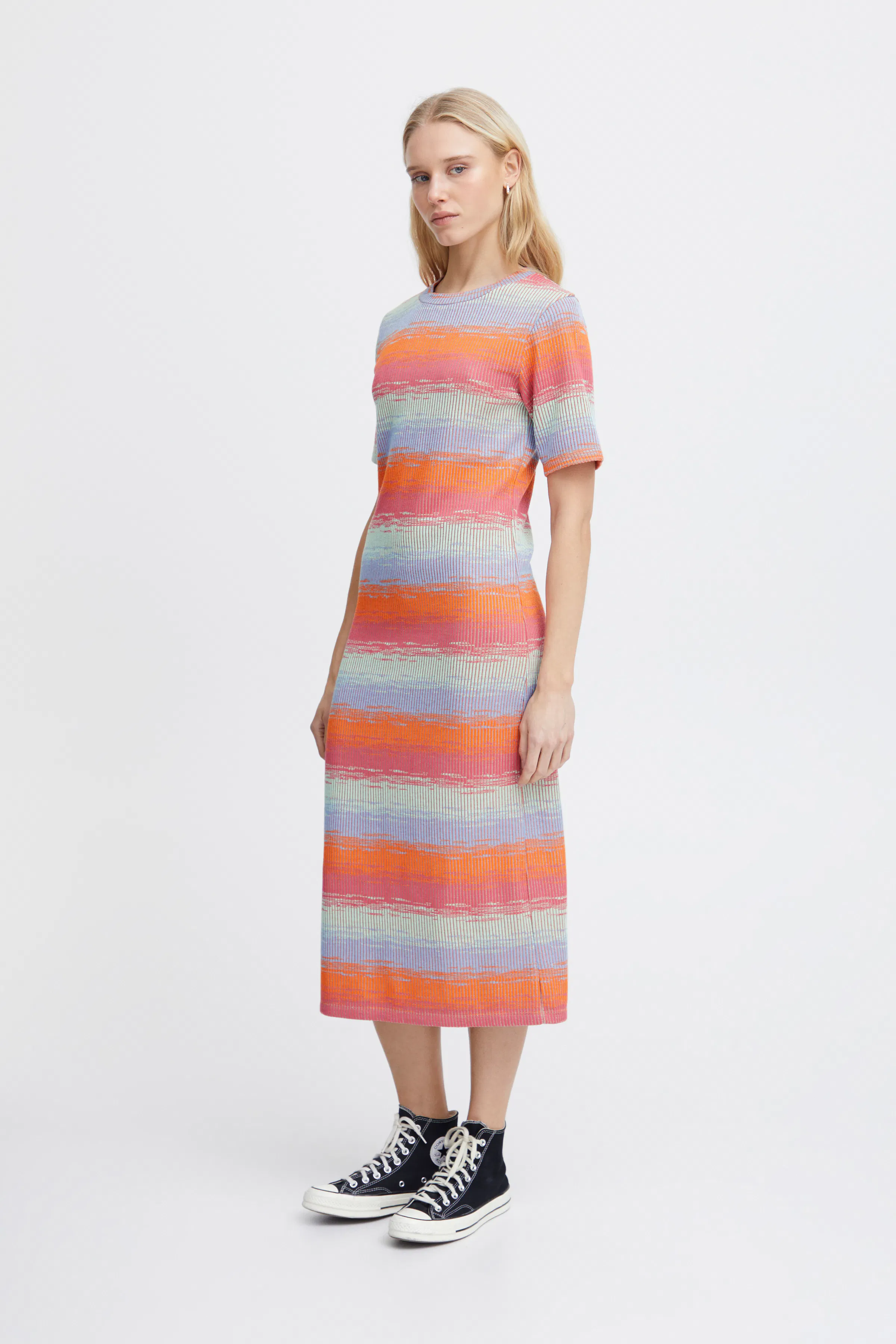 IHODELA Kjole LOOKBOOK FRONT 20120778-202883