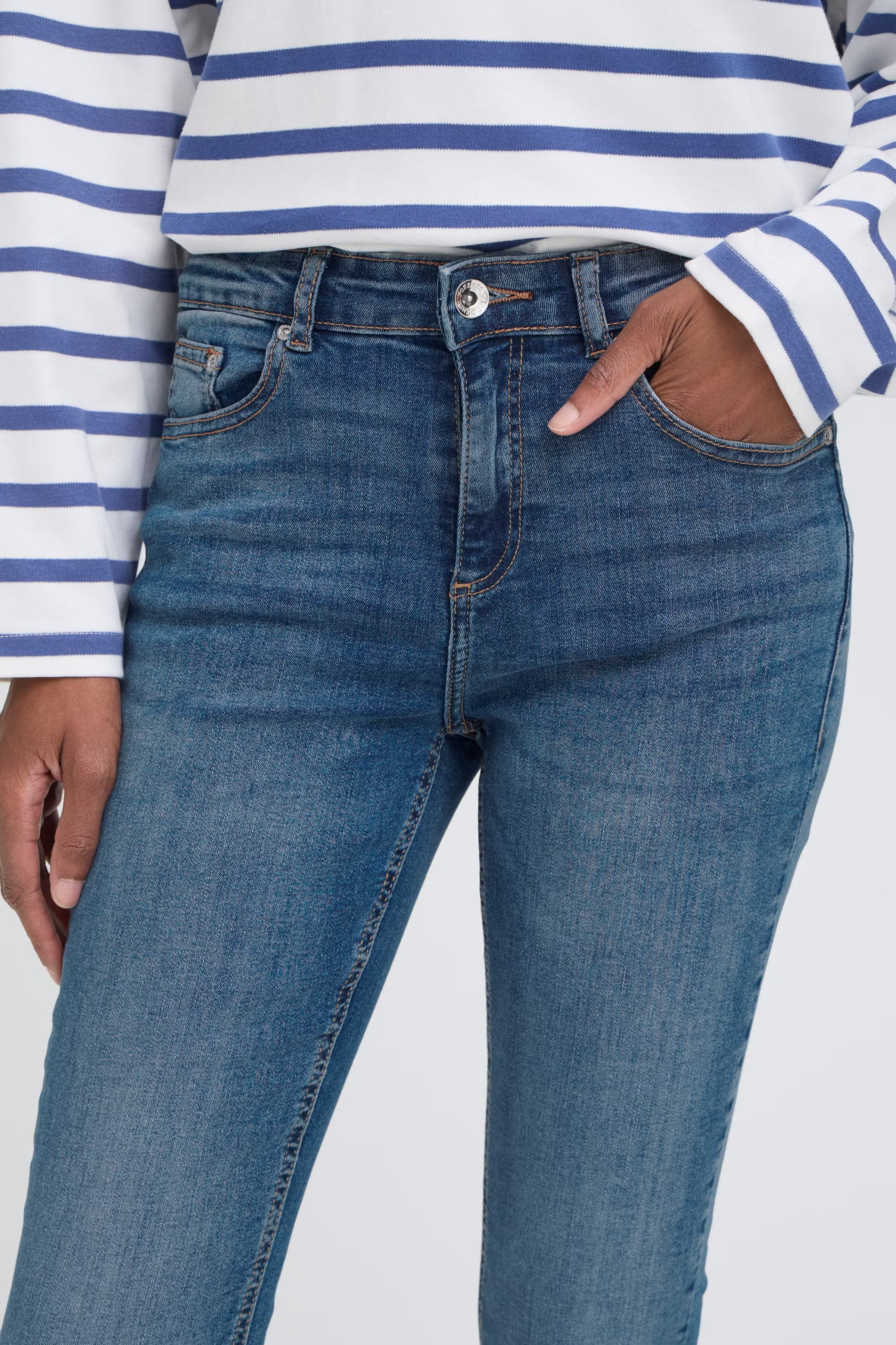 BYLOLA Jeans LOOKBOOK DETAIL 20807439-200460