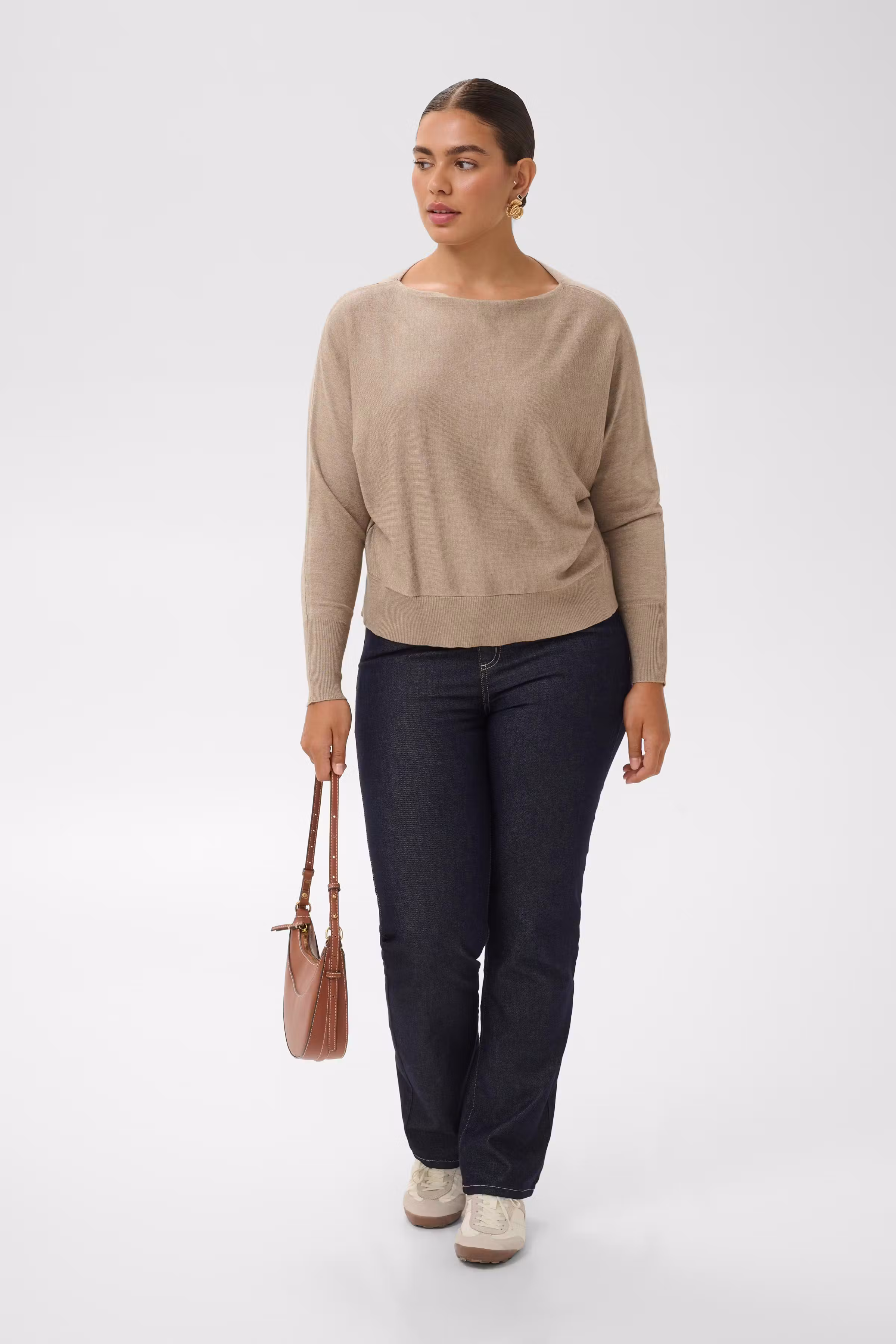 KClizzy Pullover LOOKBOOK FRONT 10584592-1713111