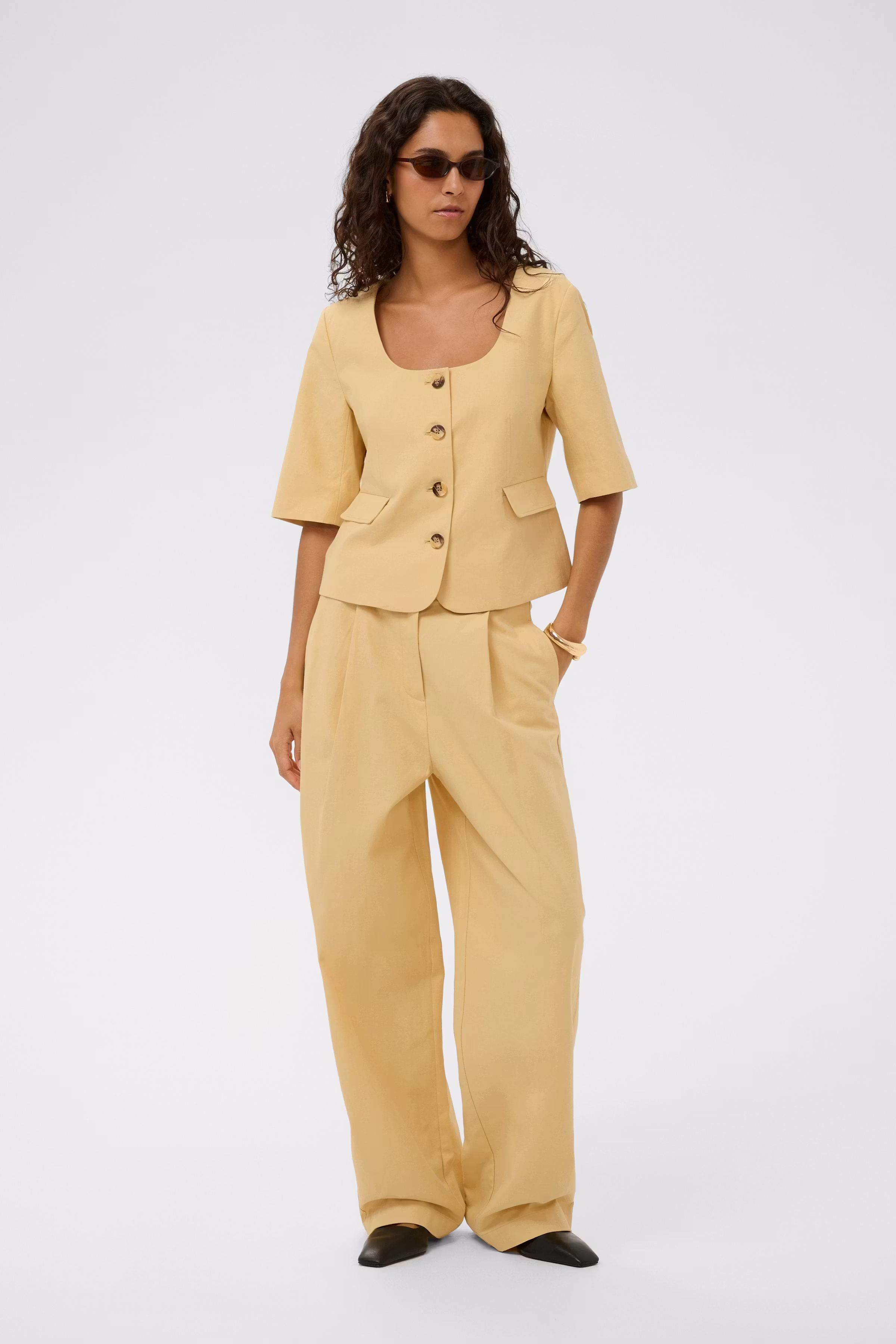 SLBelisma Blazer LOOKBOOK FRONT 30409160-130915