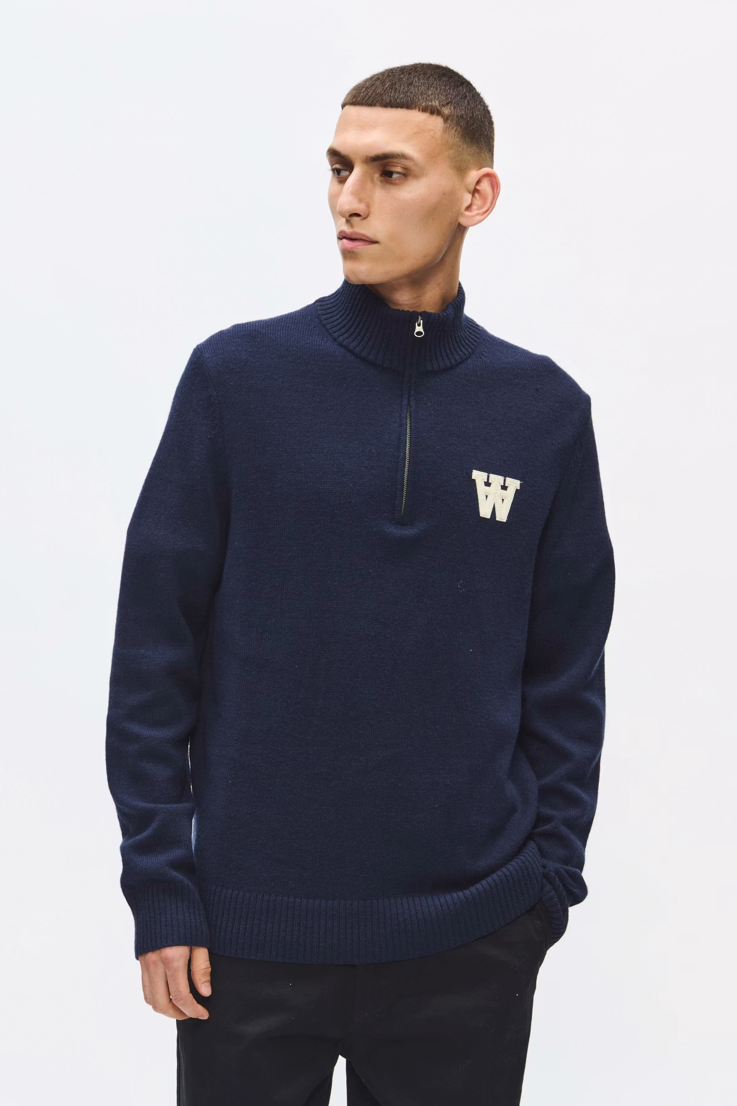 WWTay Sweatshirt LOOKBOOK FRONT 30251854-194011
