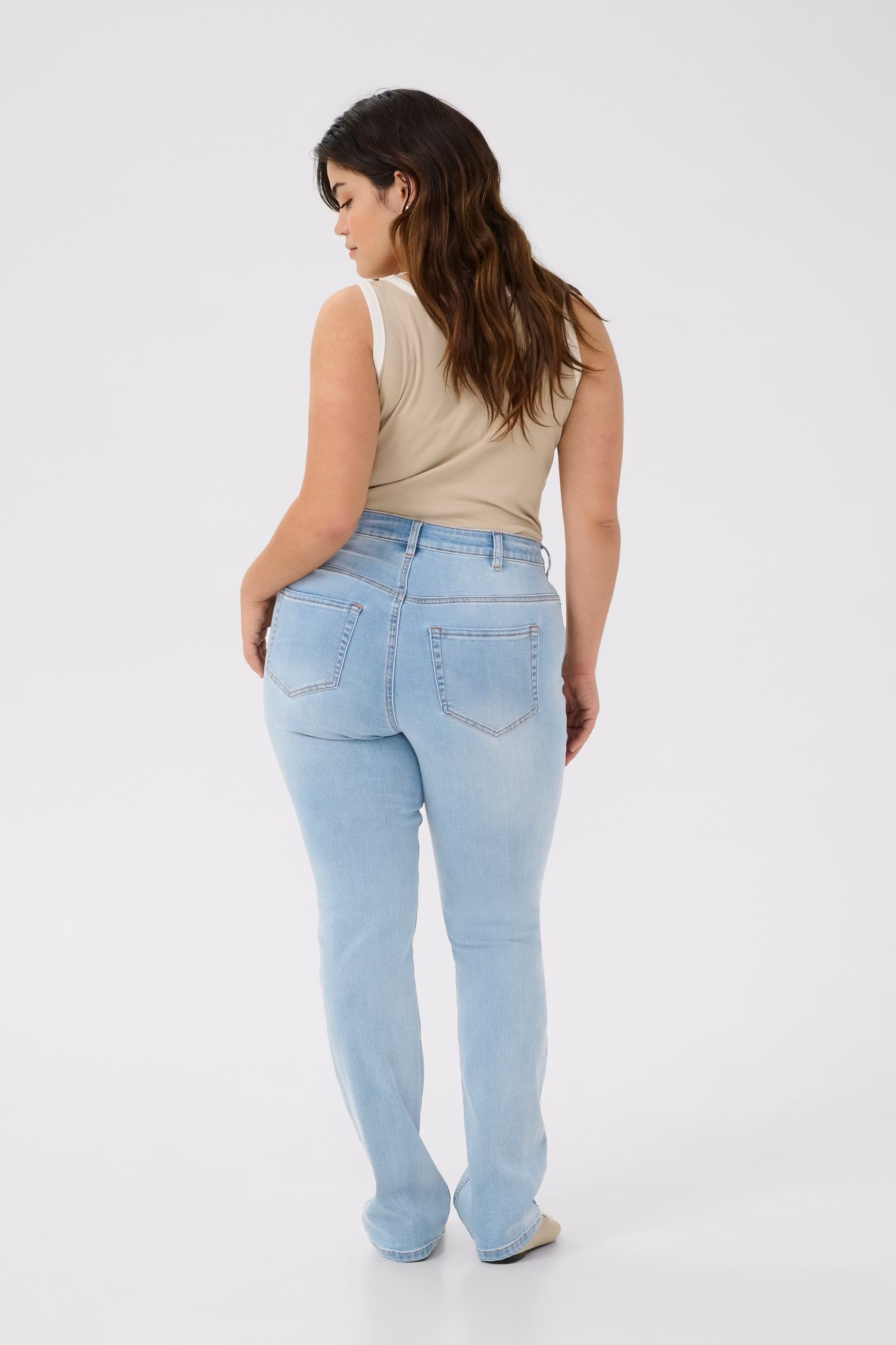 KCsina Jeans LOOKBOOK BACK 10582888-101012