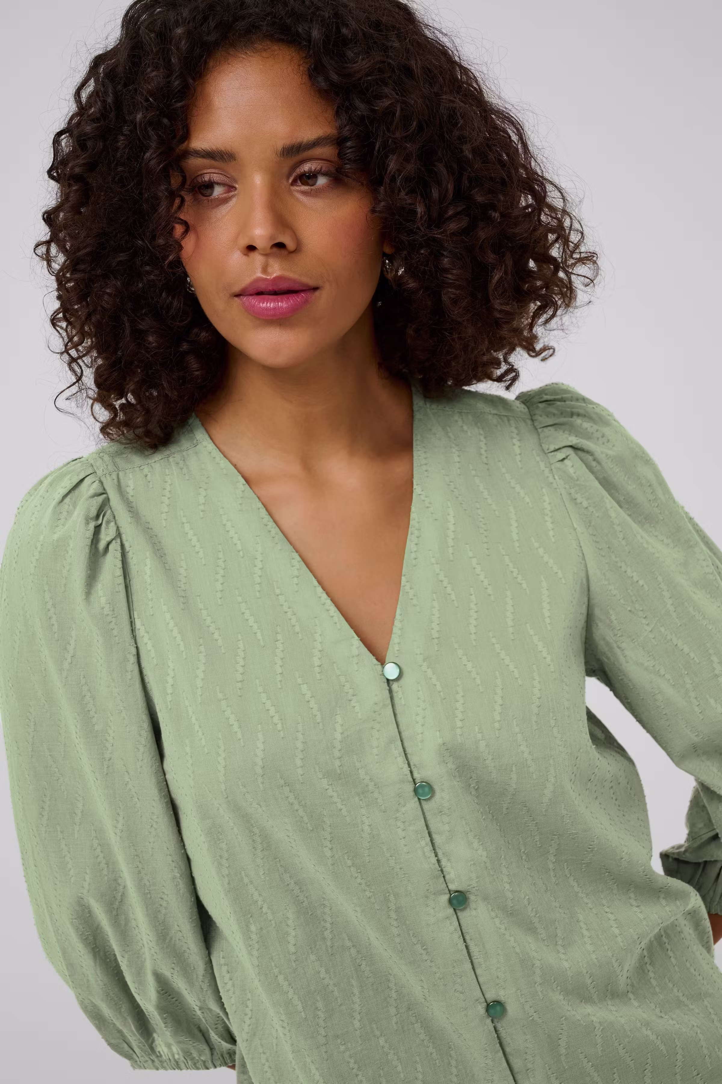 KAgabriela Bluse LOOKBOOK DETAIL 10511205-176212