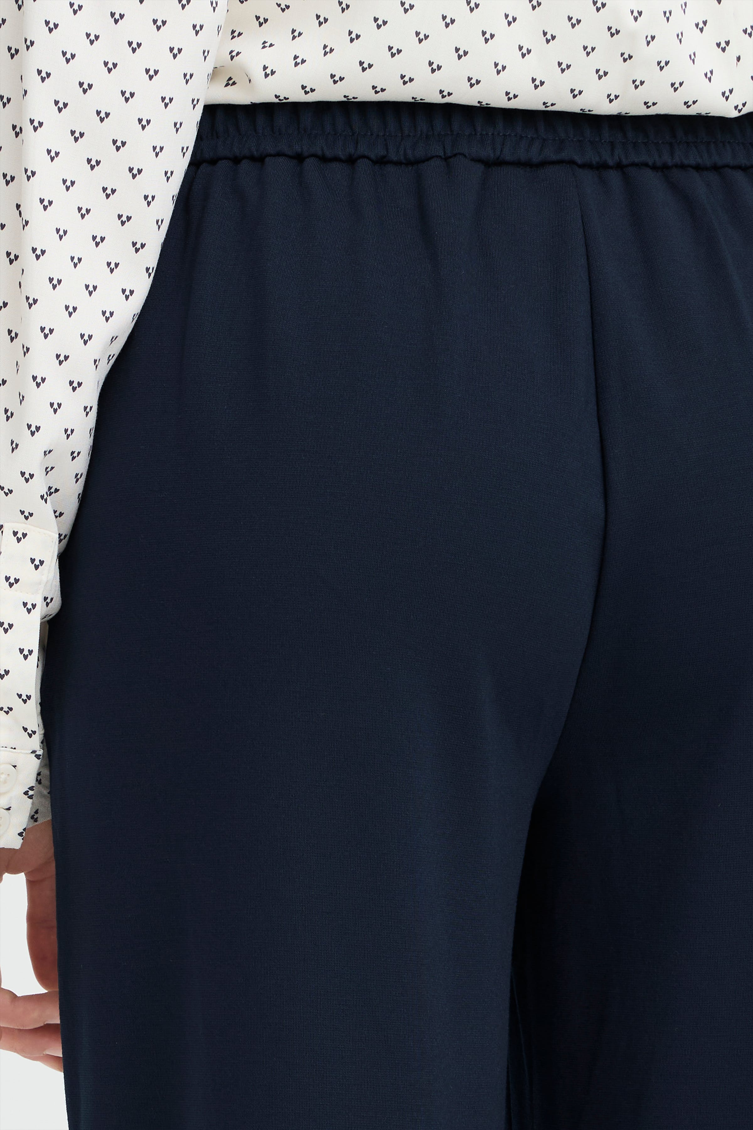 FRBLAZER Hose LOOKBOOK DETAIL 20615810-194010