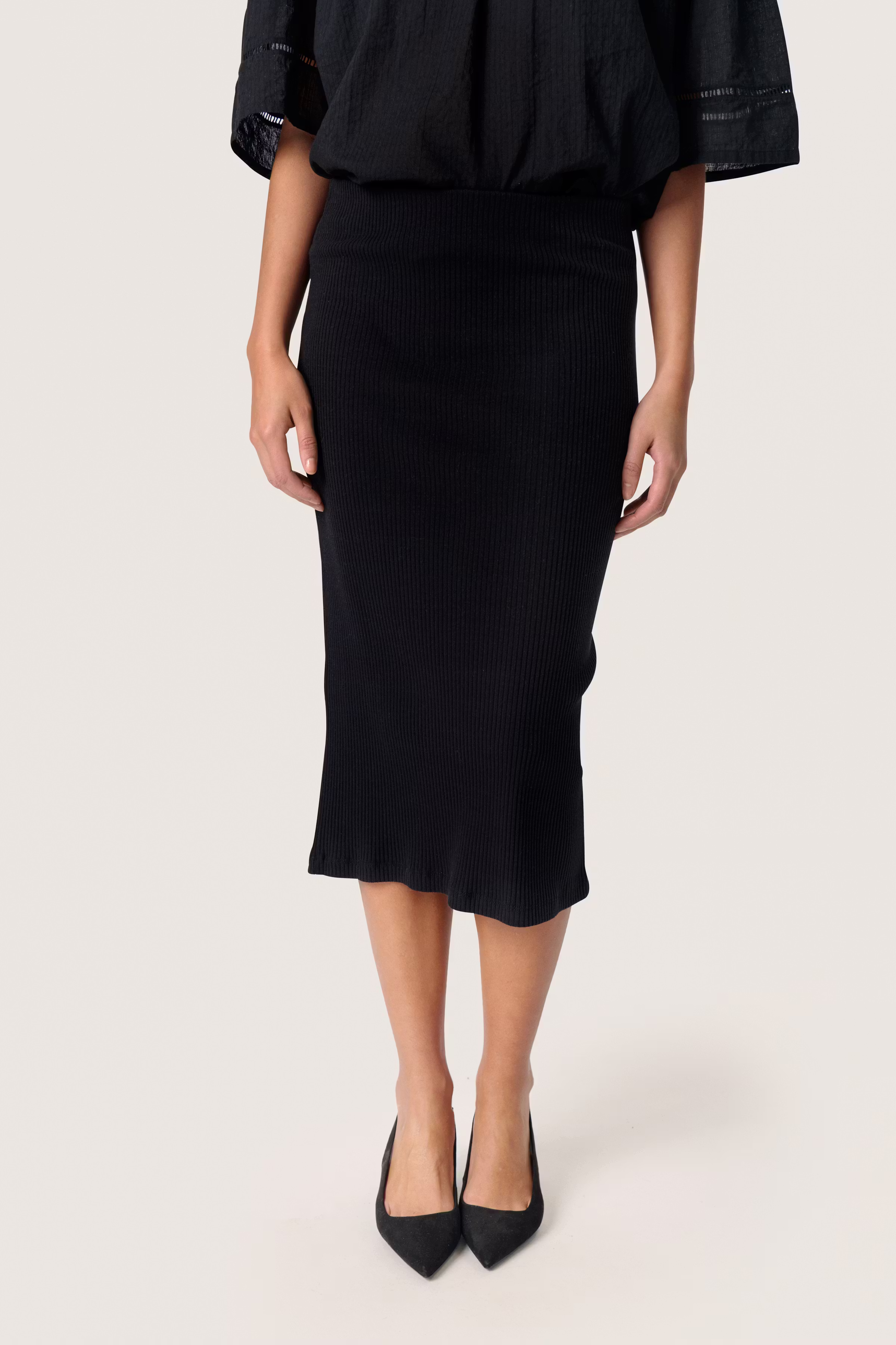 SLSimone Skirt LOOKBOOK FRONT 30408316-194008