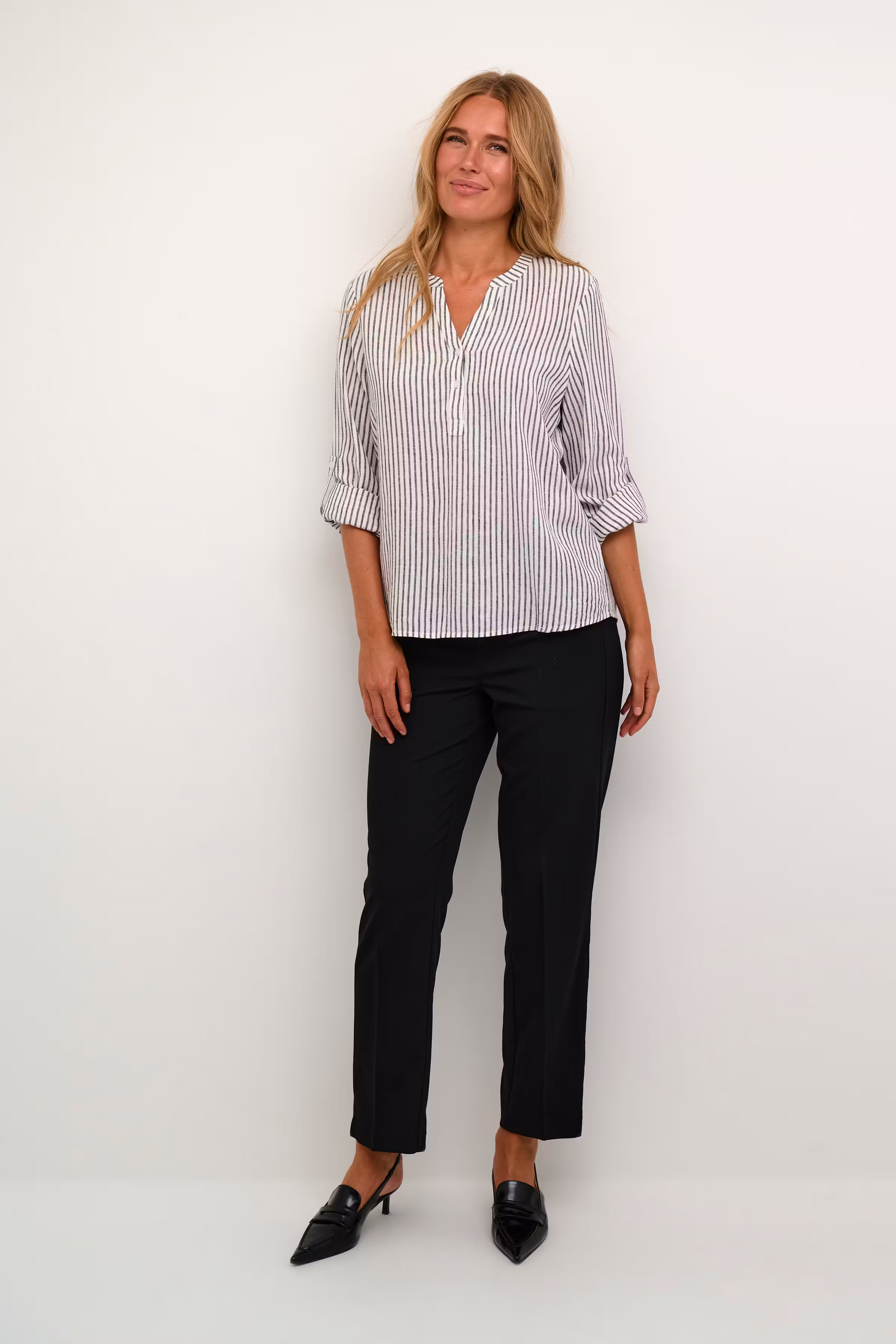 KAmilia Linne blus LOOKBOOK FRONT 10508313-105465