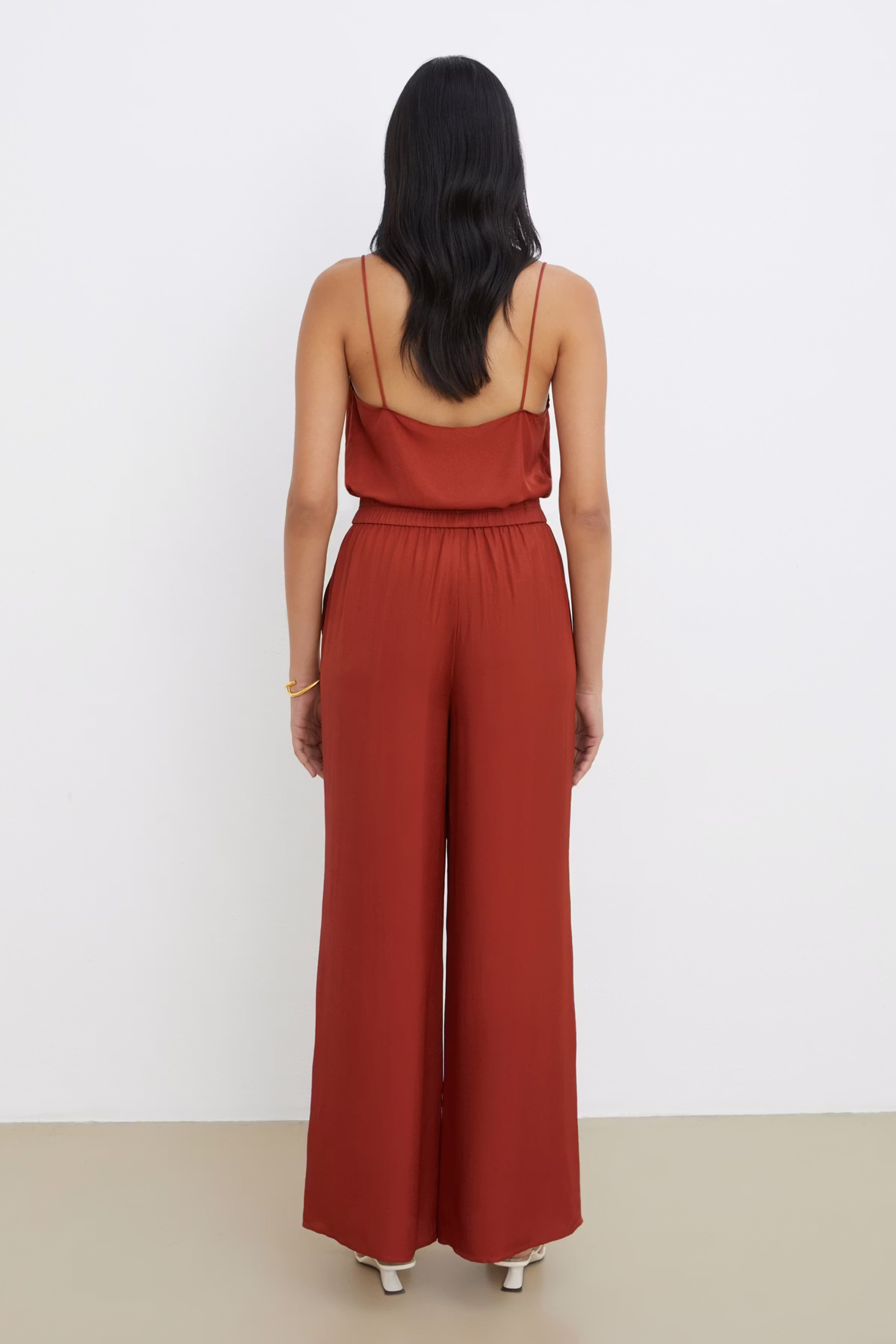 IOPIA Trousers LOOKBOOK BACK 30600614-RE378