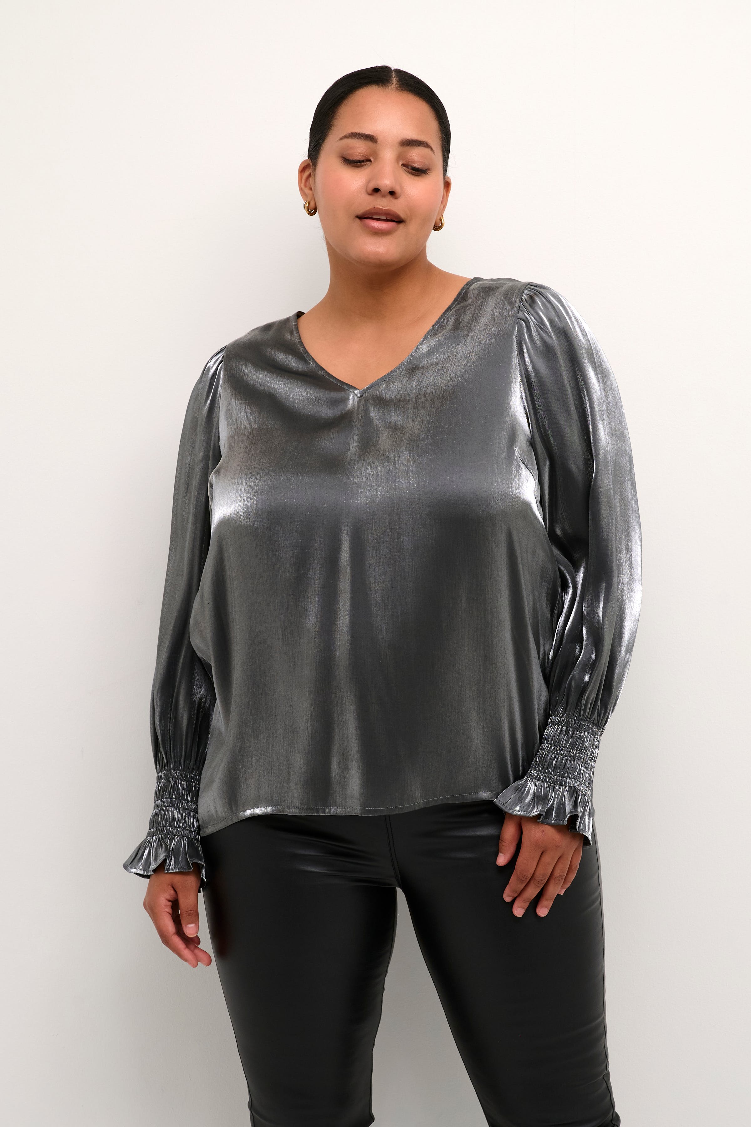 KCmilla Bluse LOOKBOOK FRONT 10581887-100281