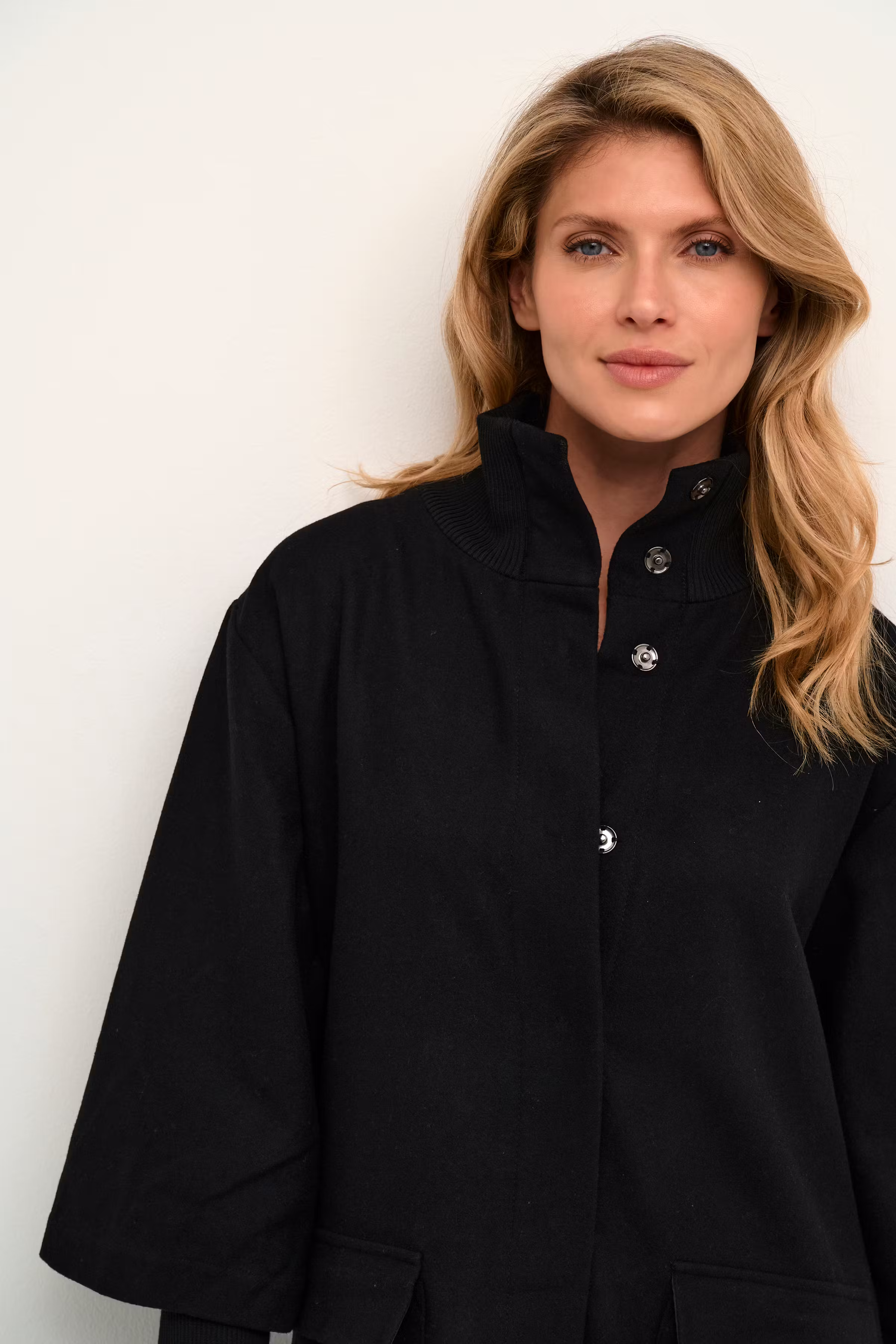 BPgloria Mantel LOOKBOOK DETAIL 10590529-100121B