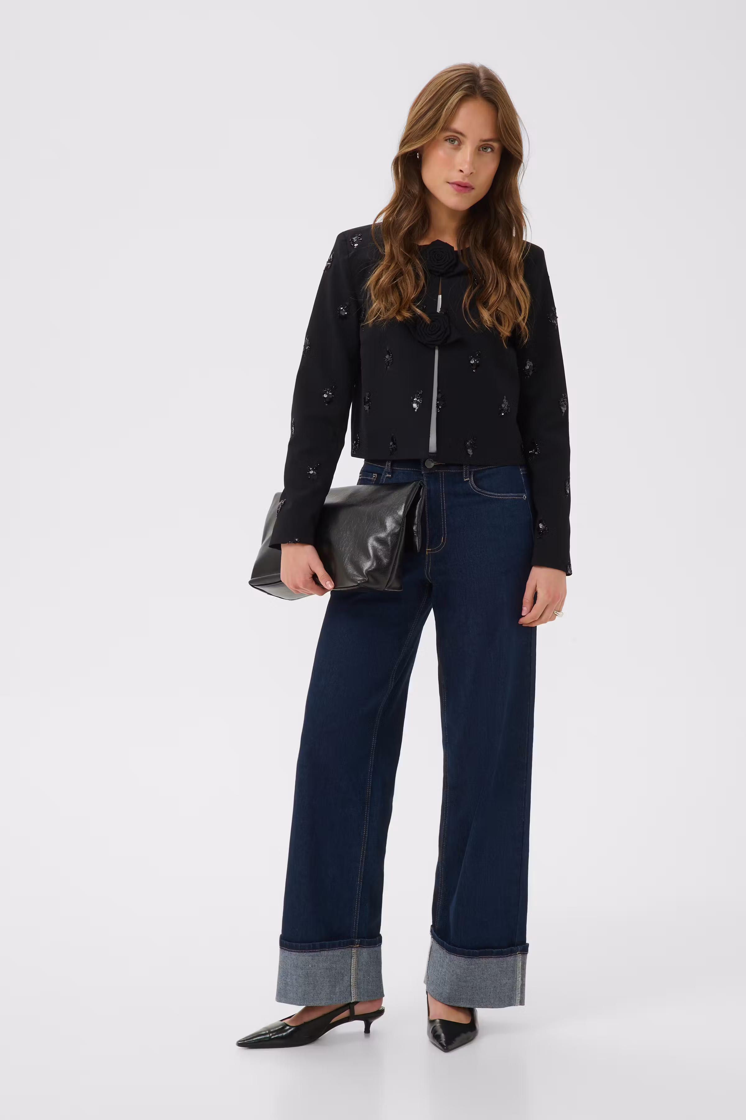 KAvally Blazer LOOKBOOK FRONT 10512465-100121