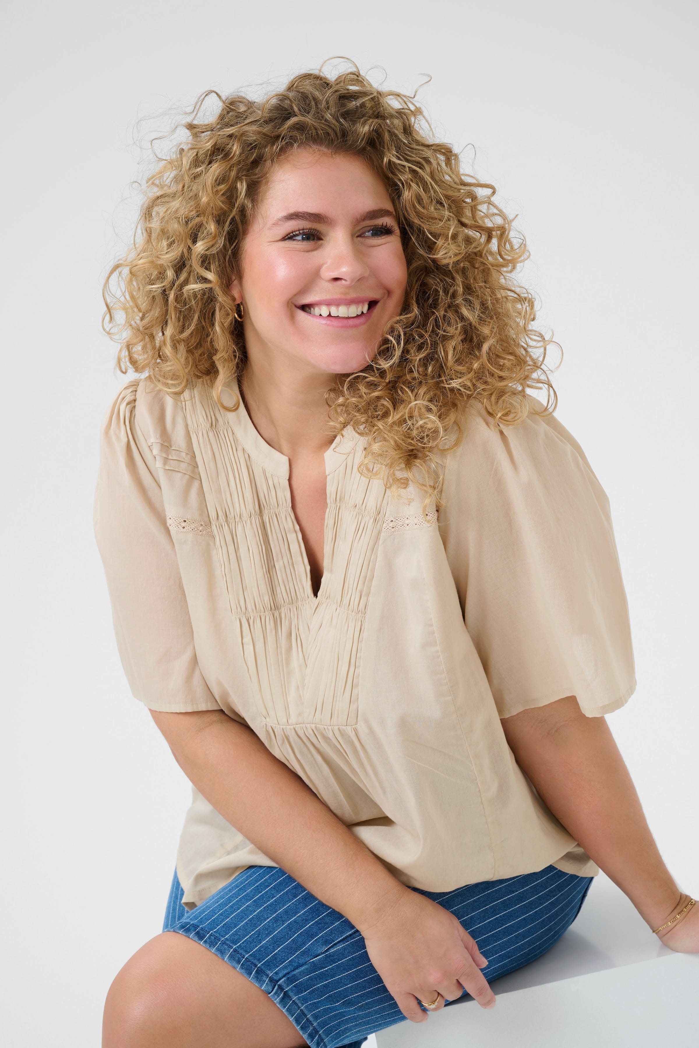 KCkarlia Blouse LOOKBOOK DETAIL 10583765-151305