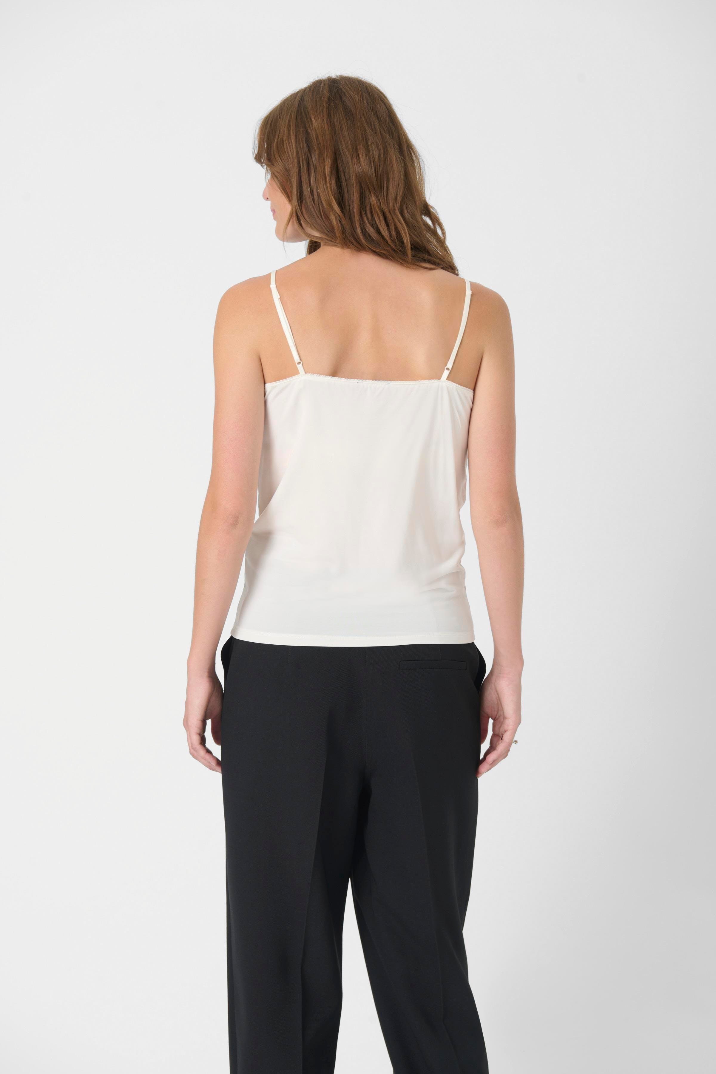 SLClara-topp LOOKBOOK BACK 30403547-40093