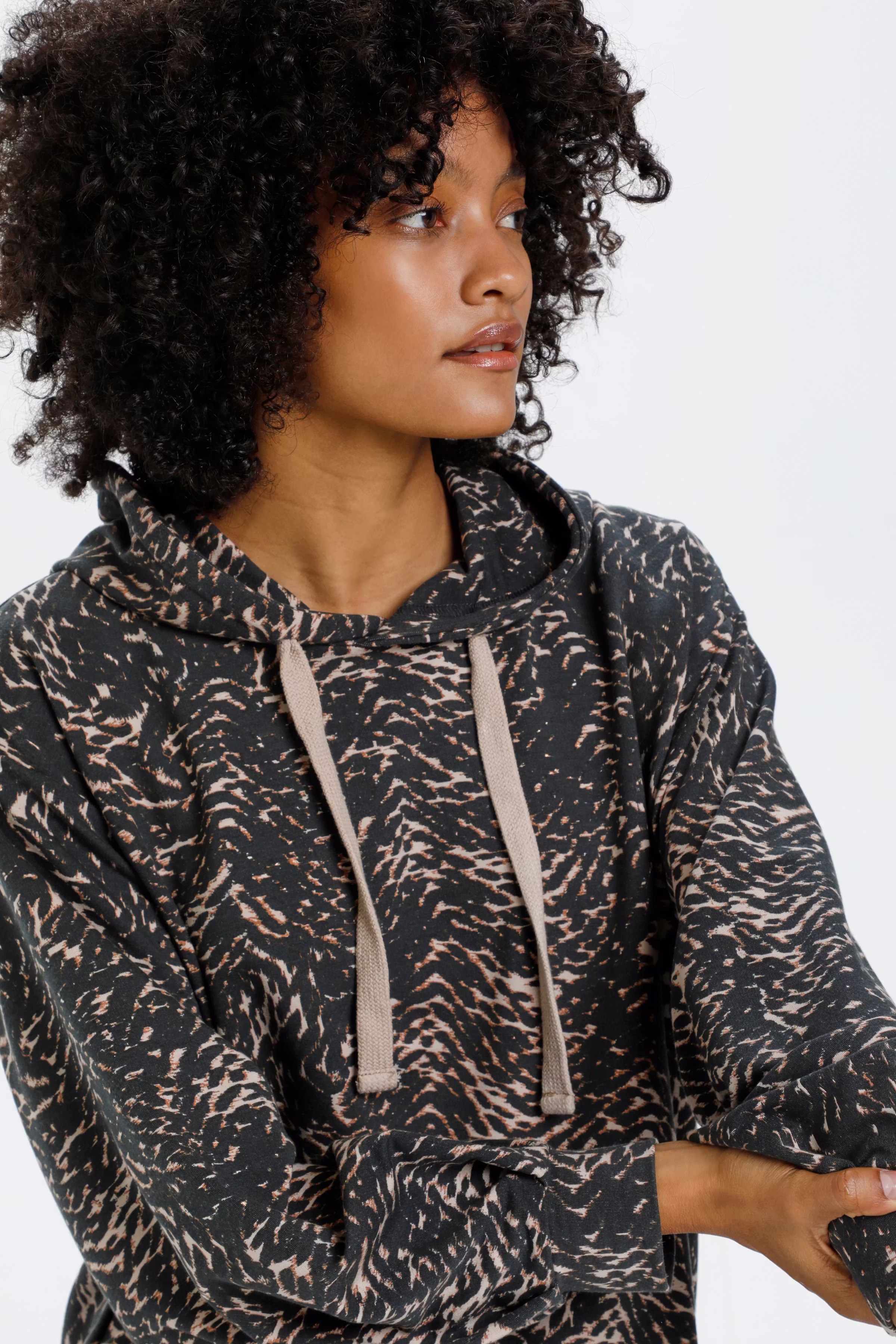 Sweatshirt LOOKBOOK DETAIL 10608776-101683