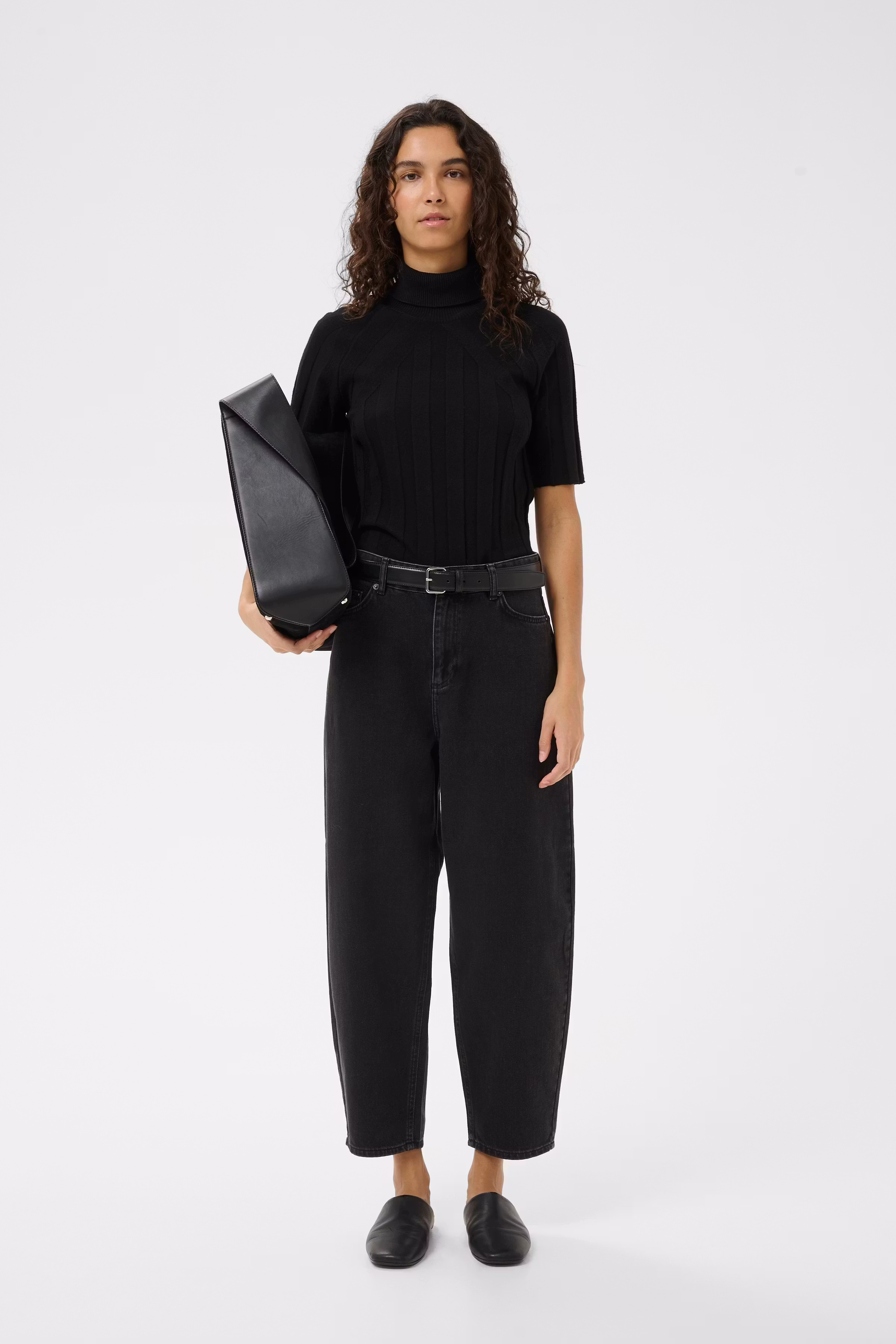 KarfinaIW Barrel Jeans LOOKBOOK FRONT 30111189-194008