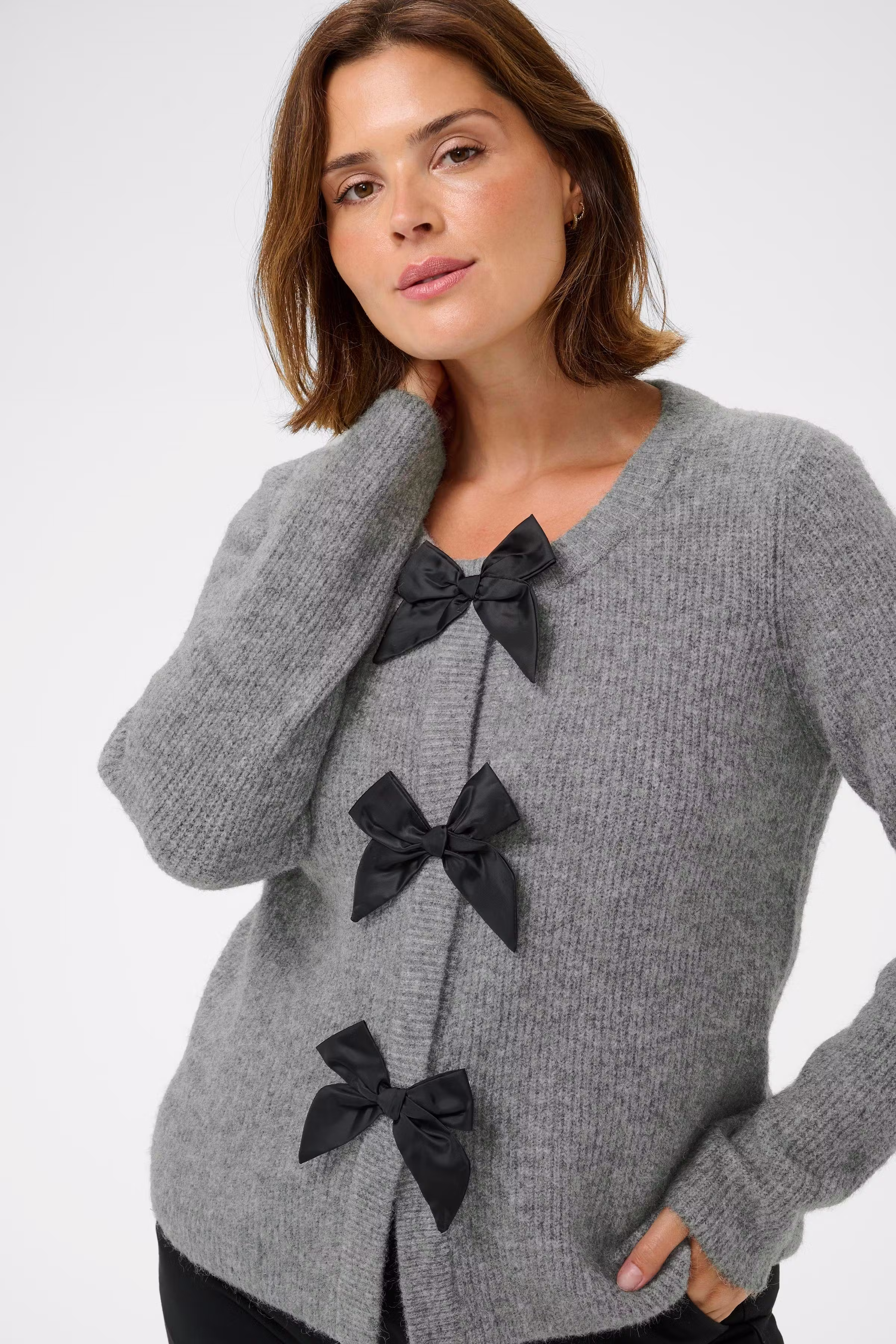 KCmaia Cardigan LOOKBOOK DETAIL 10583784-100123