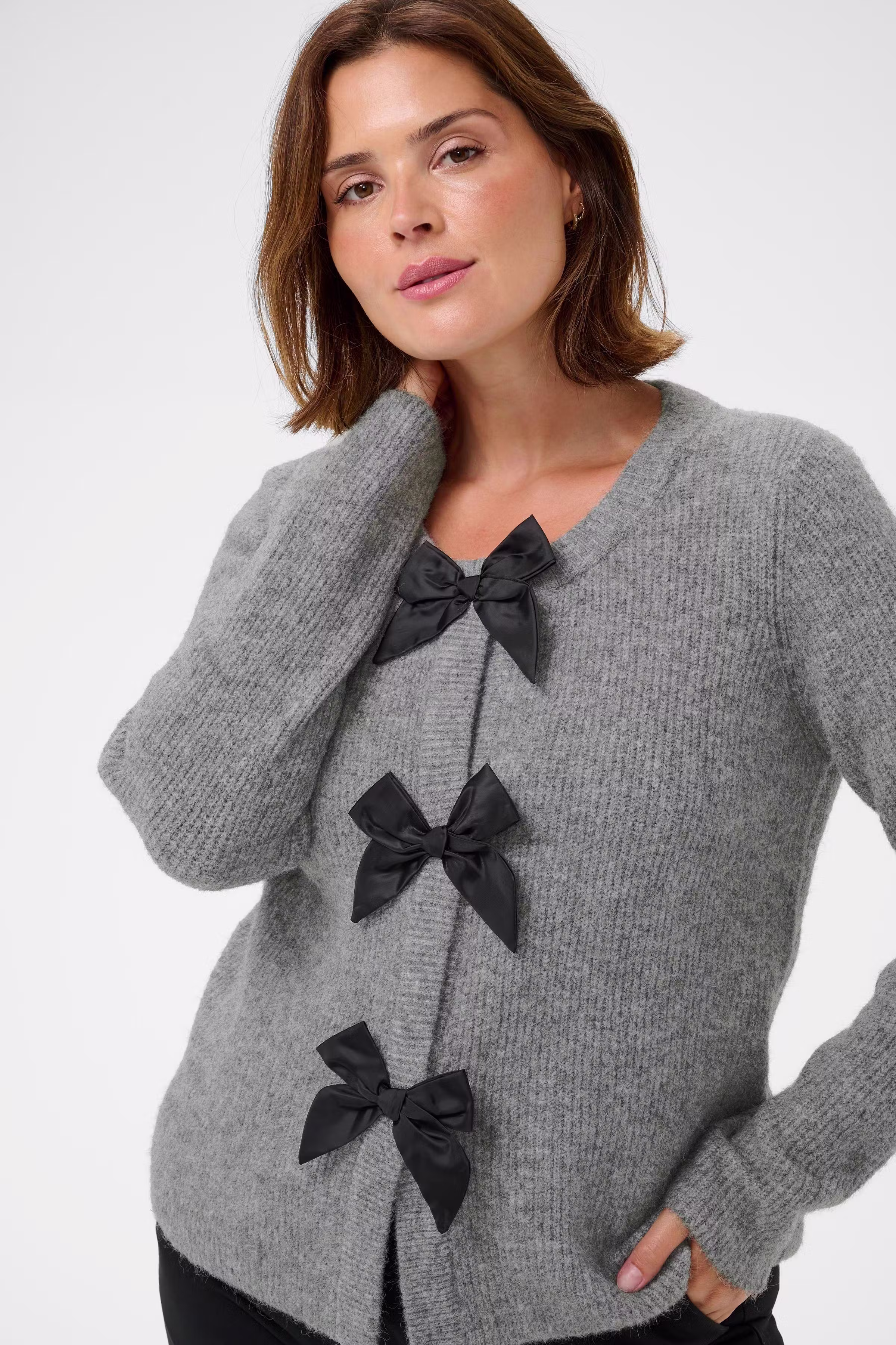 KCmaia Cardigan LOOKBOOK DETAIL 10583784-100123