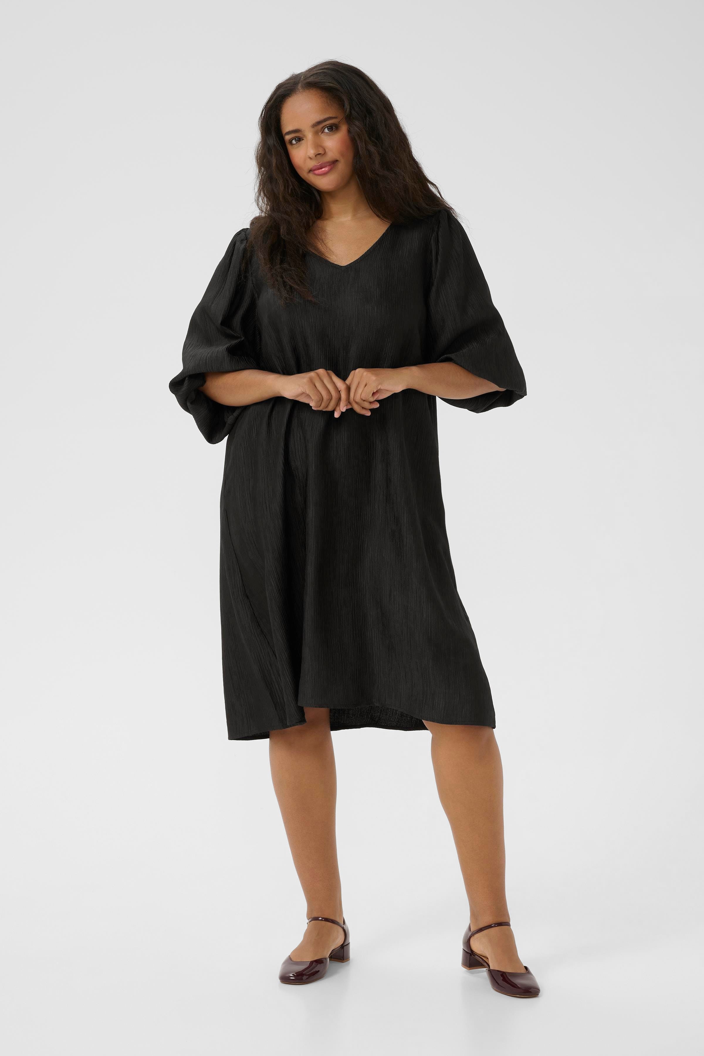 KCgirla Dress LOOKBOOK FRONT 10583633-106822