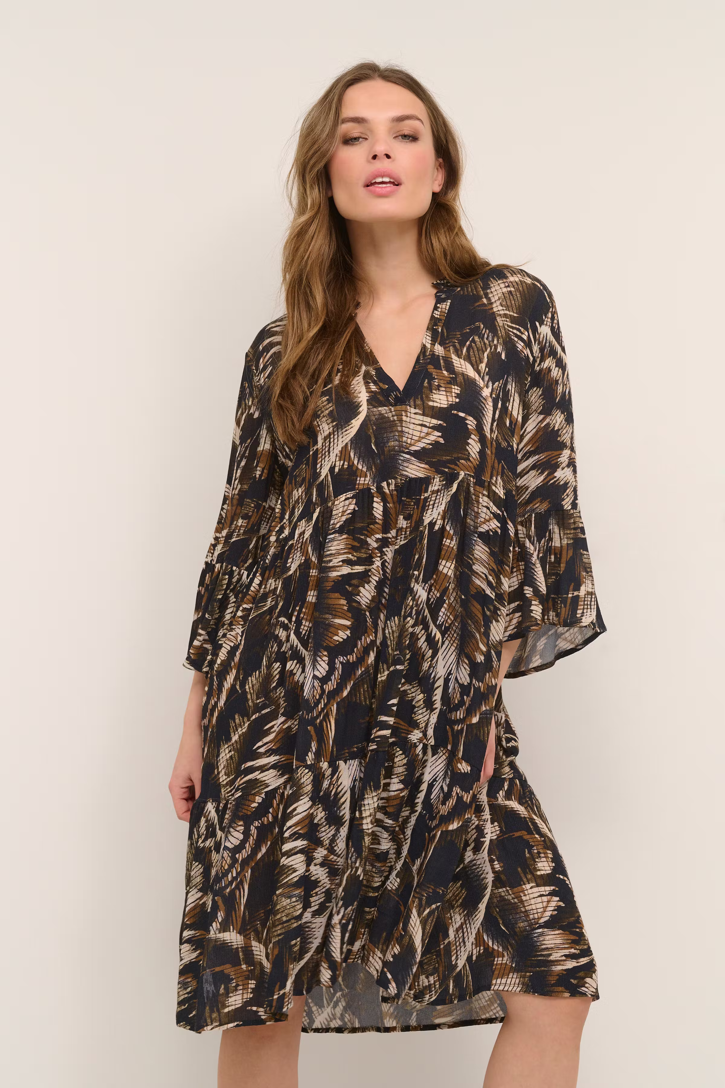 KAerina Kjole LOOKBOOK FRONT 10506894-103400