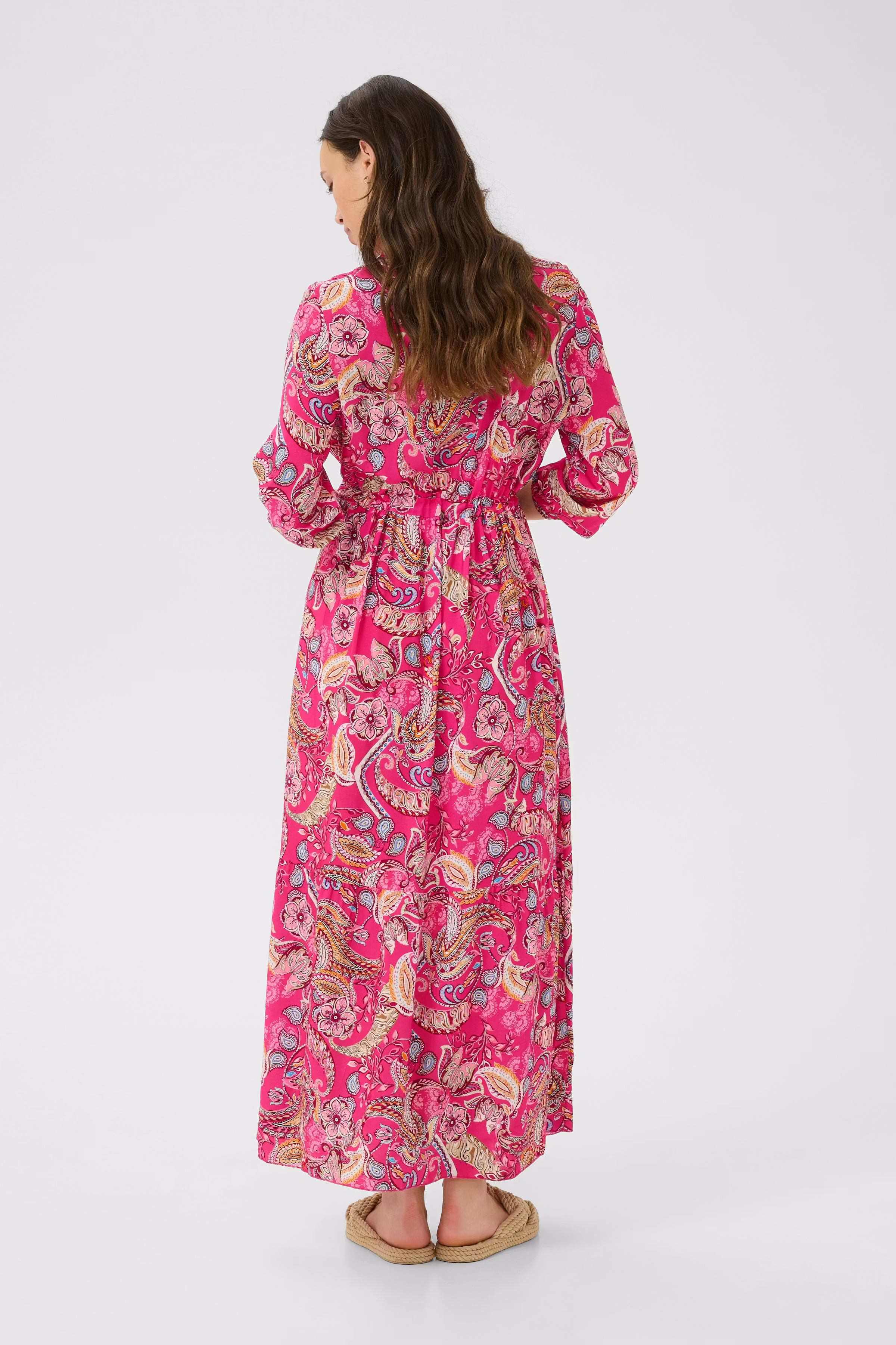 CRAlora Robe LOOKBOOK BACK 10650723-108894