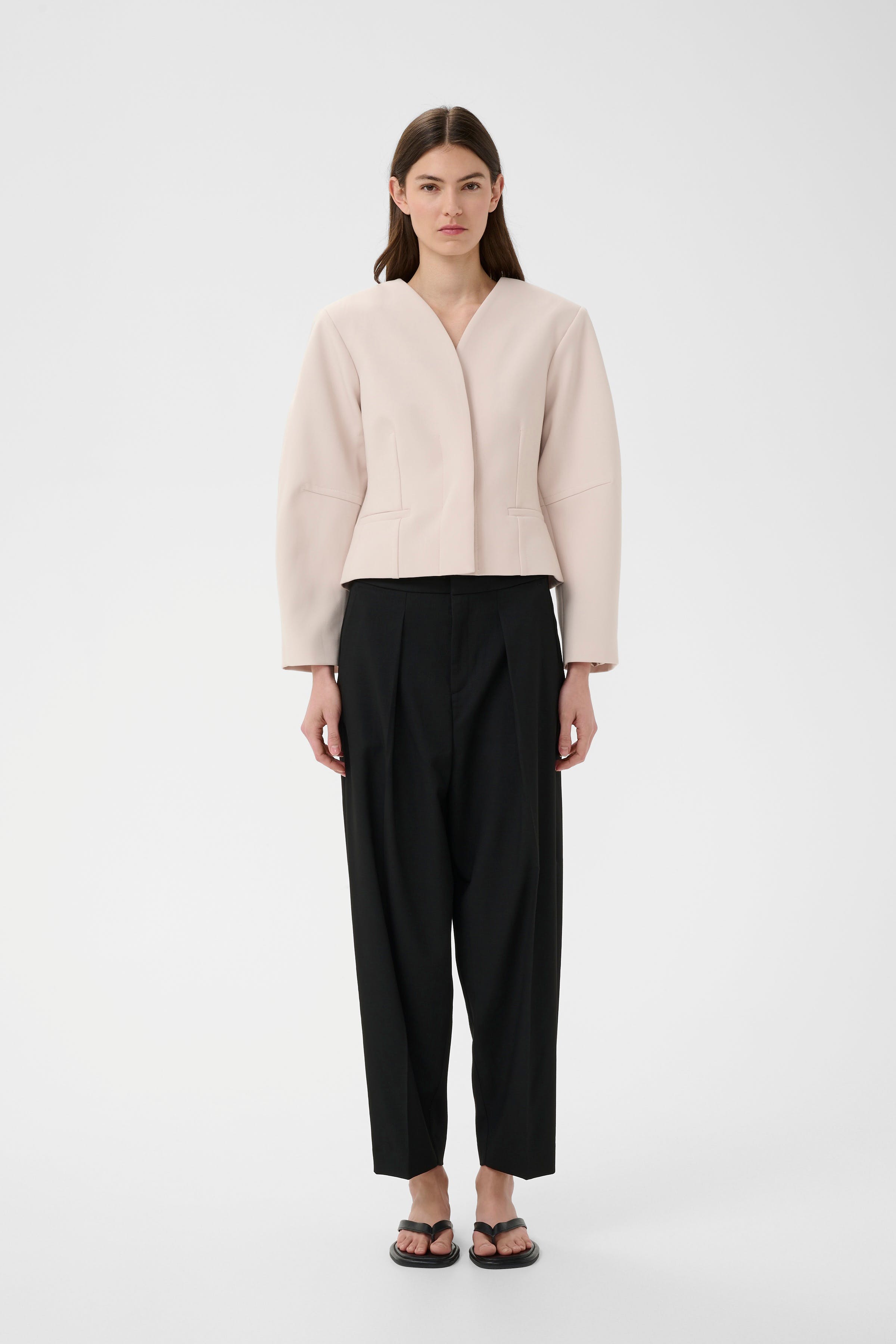 CADIEIW Hose LOOKBOOK FRONT 30112379-194008