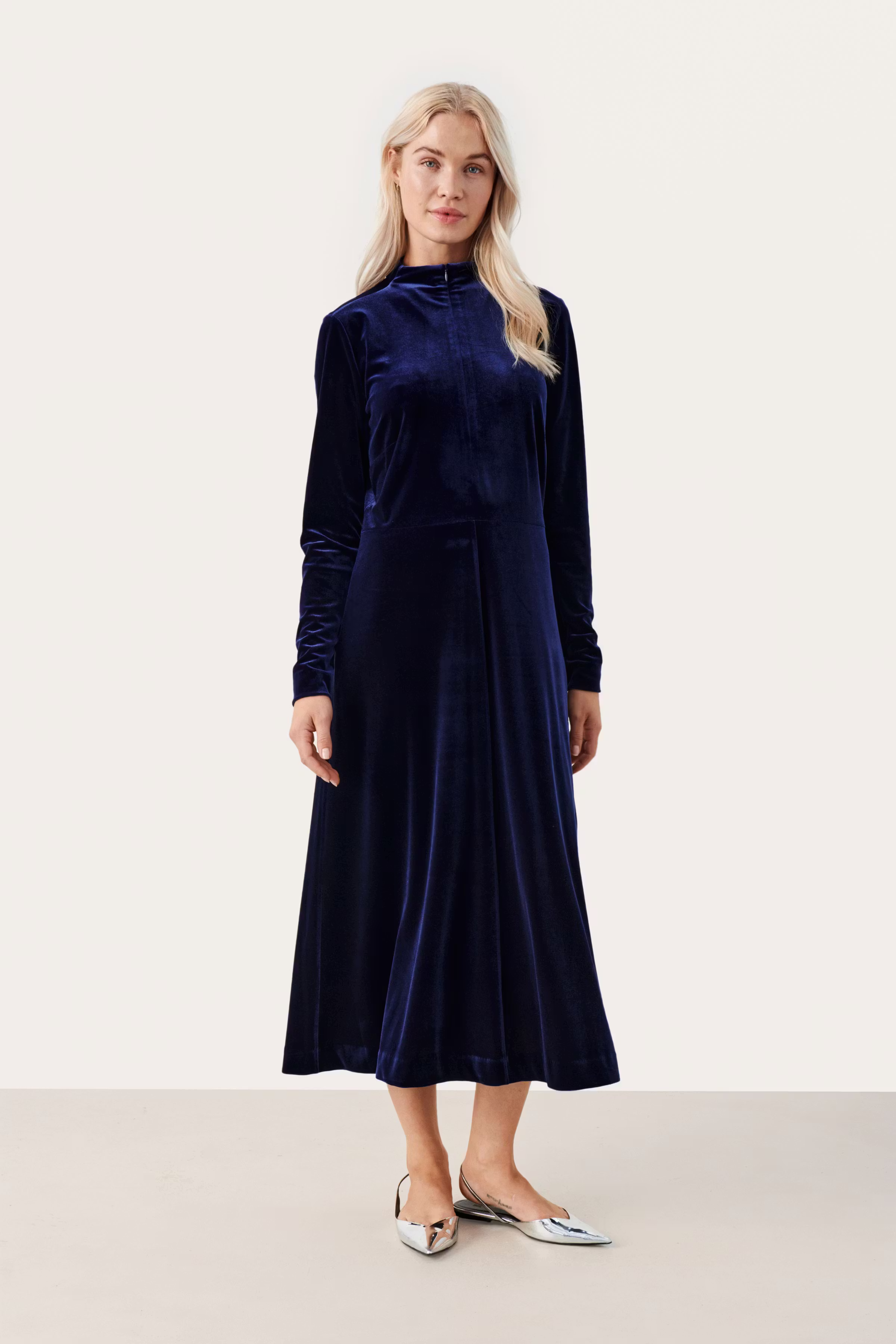 DanaPW Jurk LOOKBOOK FRONT 30308362-193851