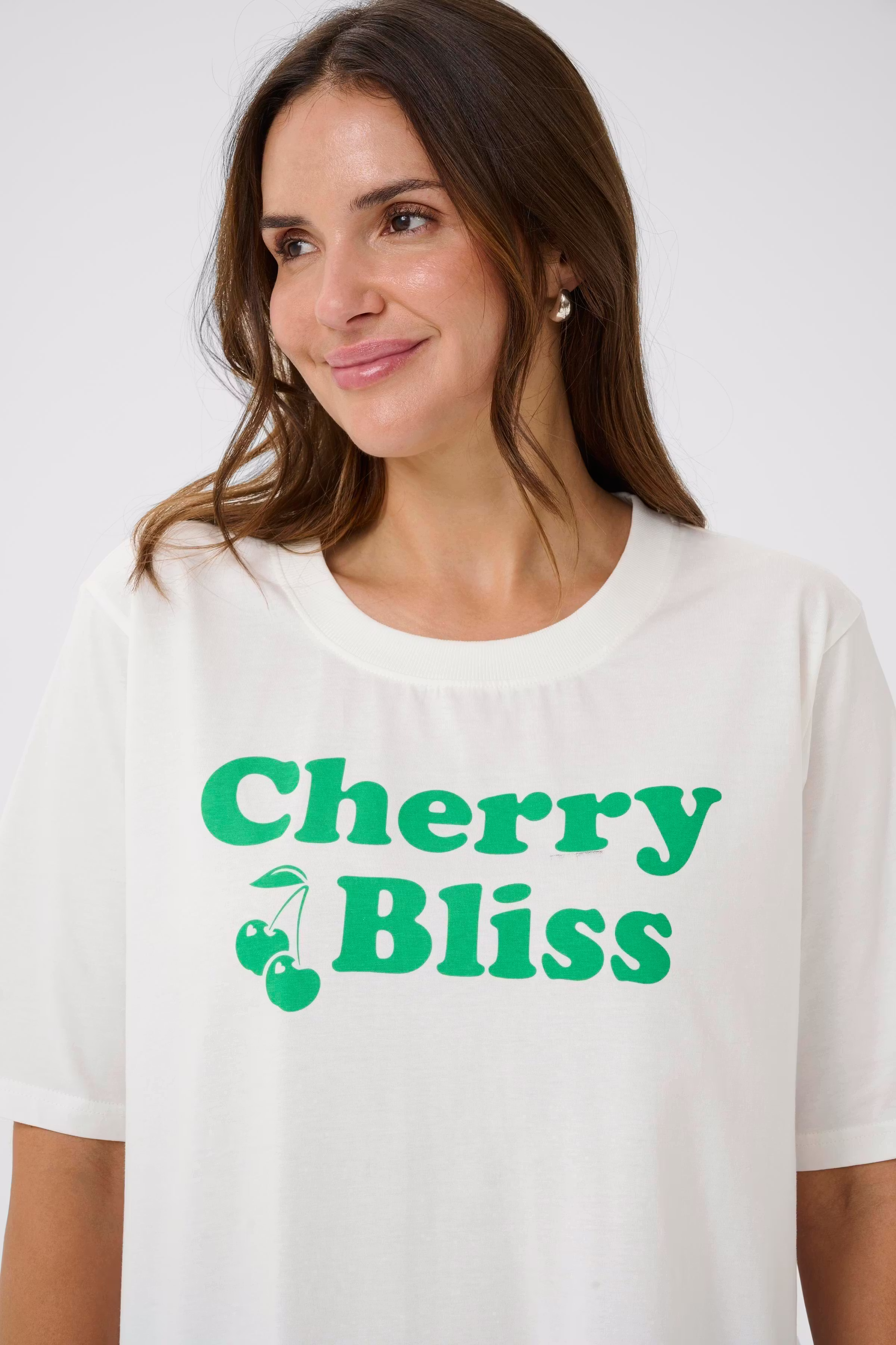 KCchari T-shirt LOOKBOOK DETAIL 10584008-110602