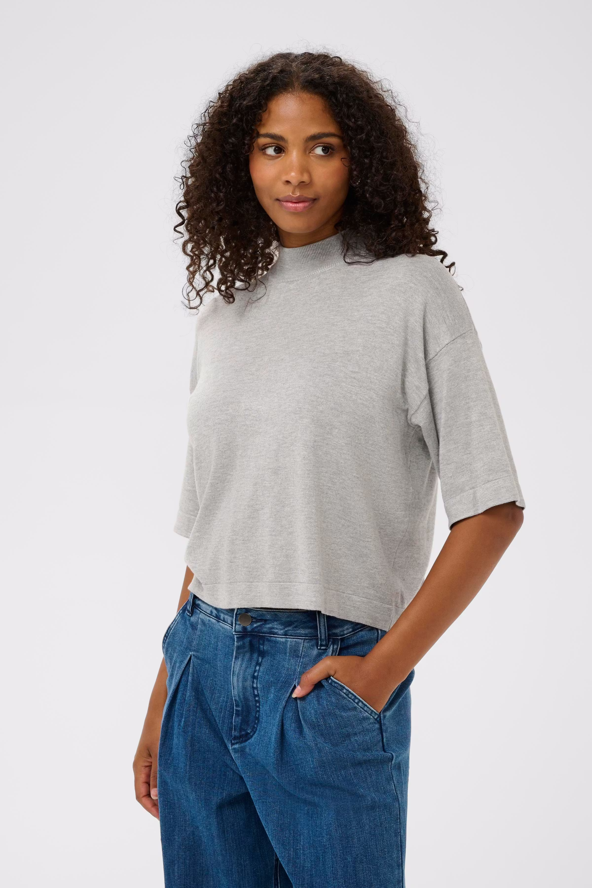 KAlizza Pullover LOOKBOOK FRONT 10509536-100126