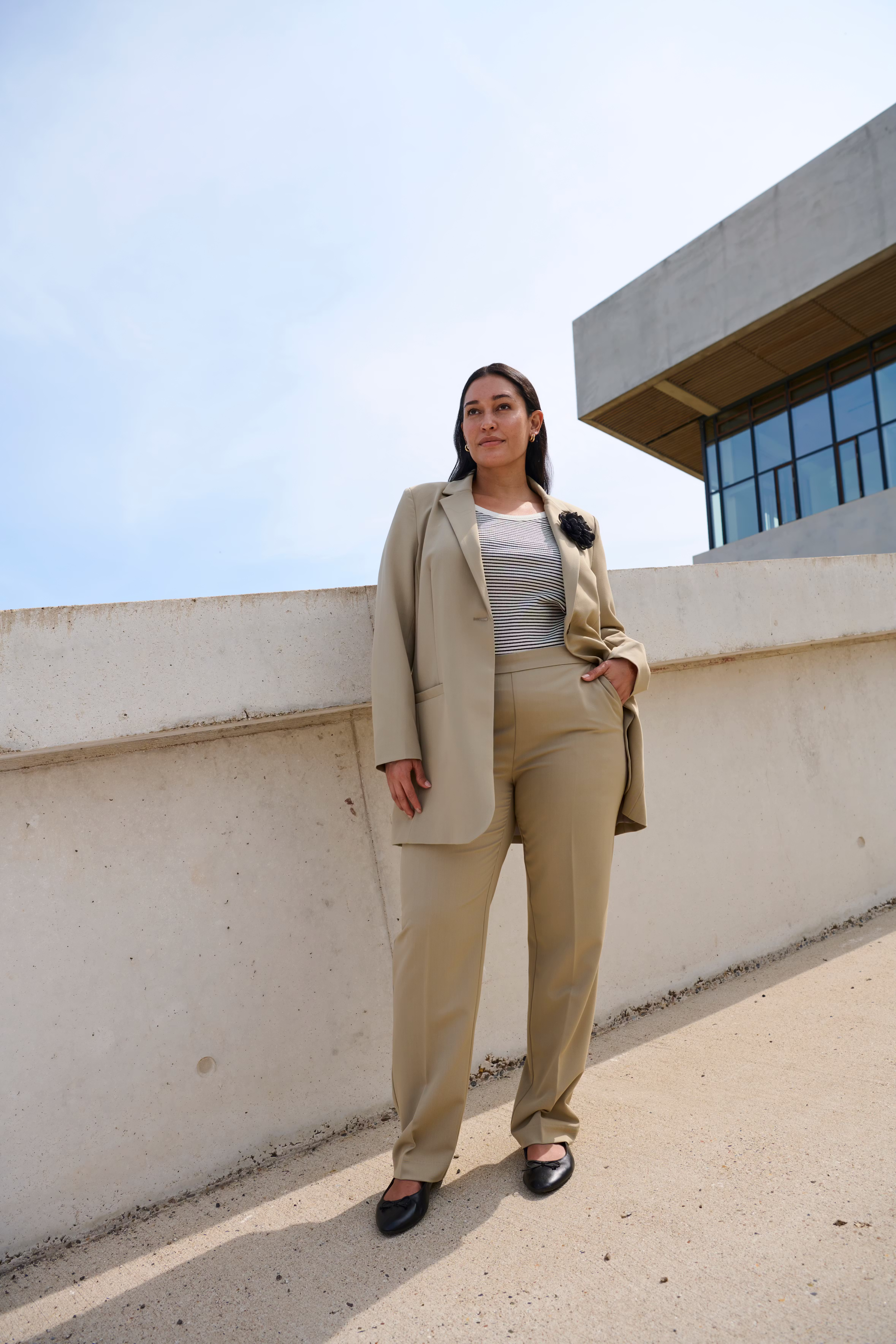 KCsakira Trousers LOCATION NONE 10581088-171109