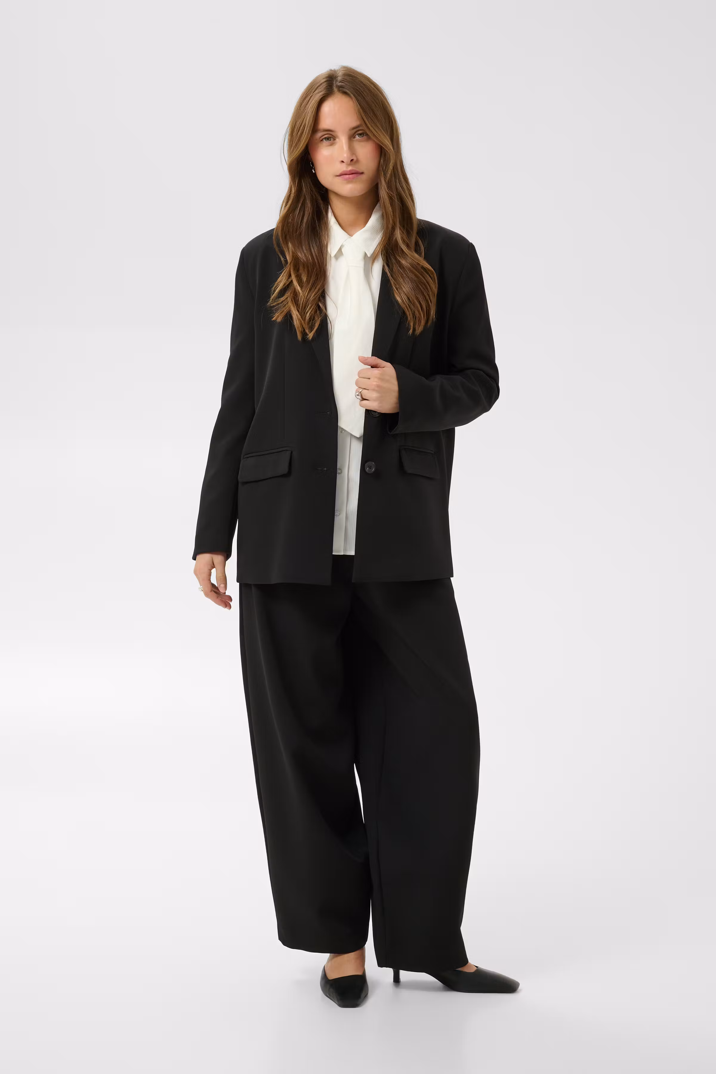 KAbella Blazer LOOKBOOK FRONT 10512563-100121