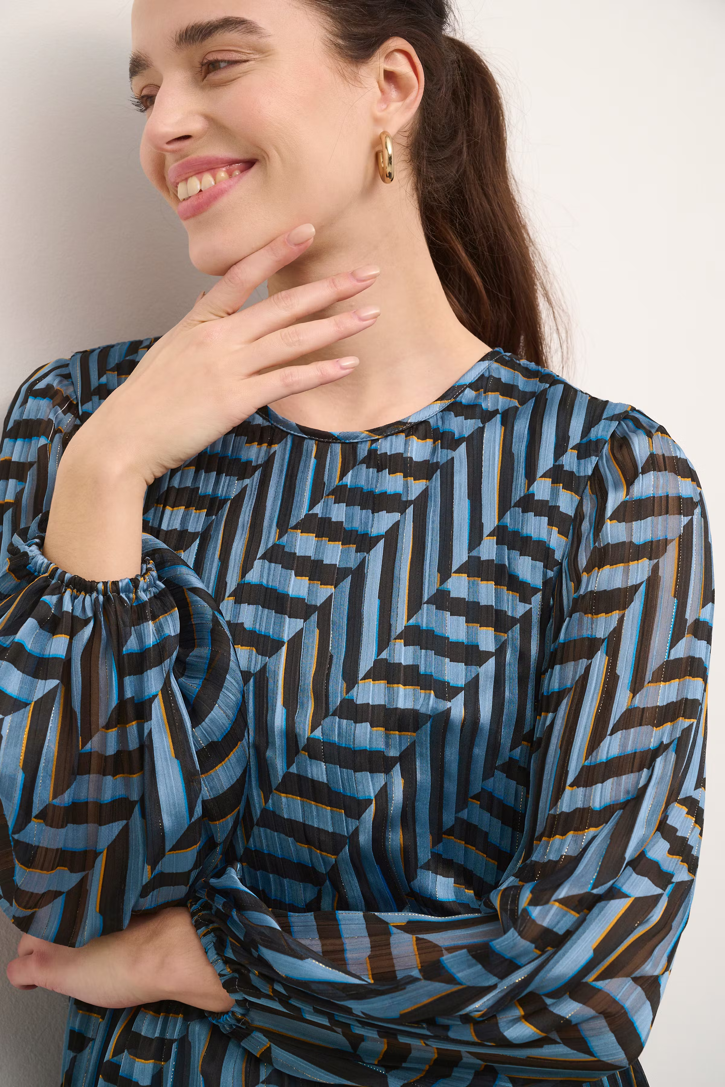 CRVilda Robe LOOKBOOK DETAIL 10610795-103601