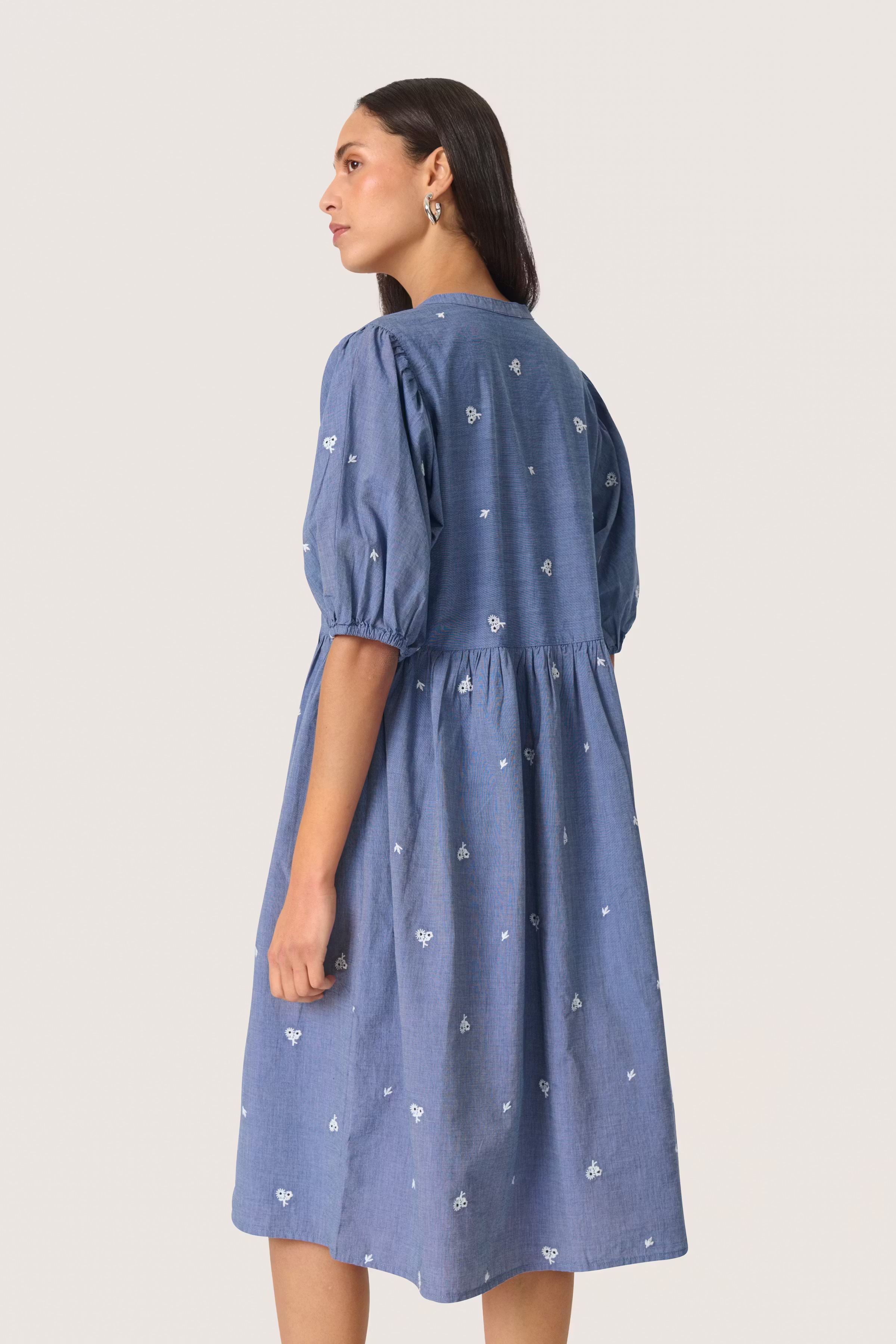 SLElly Dress LOOKBOOK BACK 30408247-301130