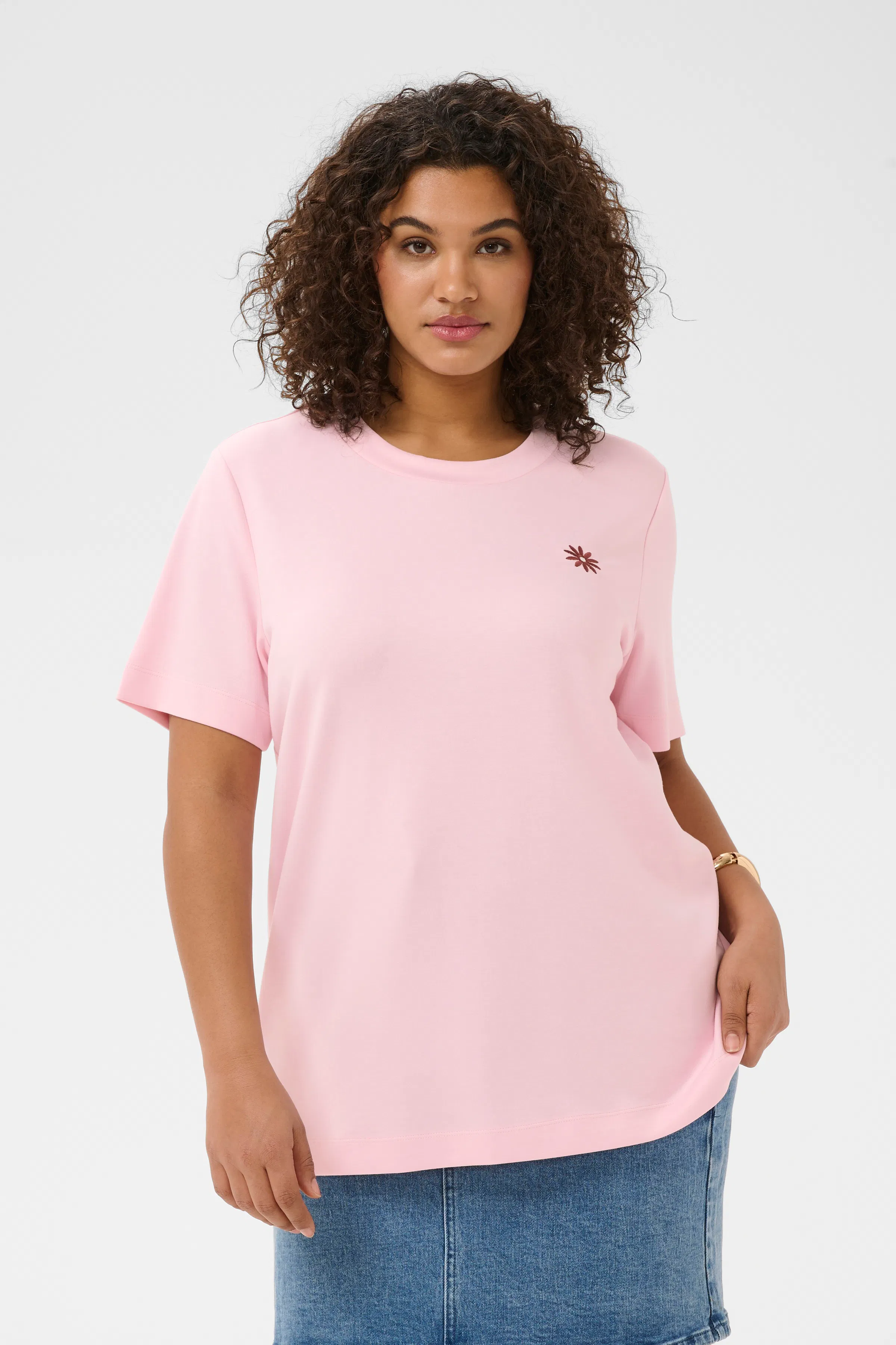 KCannia T-shirt LOOKBOOK FRONT 10584207-132807