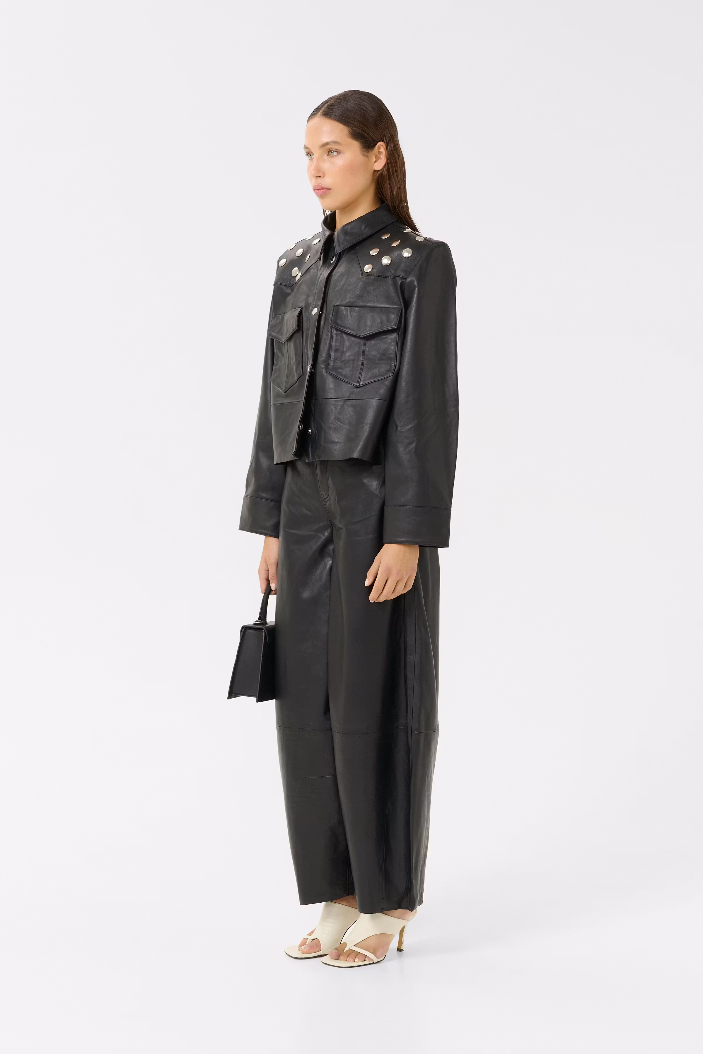 GZrio Leather shirt LOOKBOOK FRONT 10910464-100017